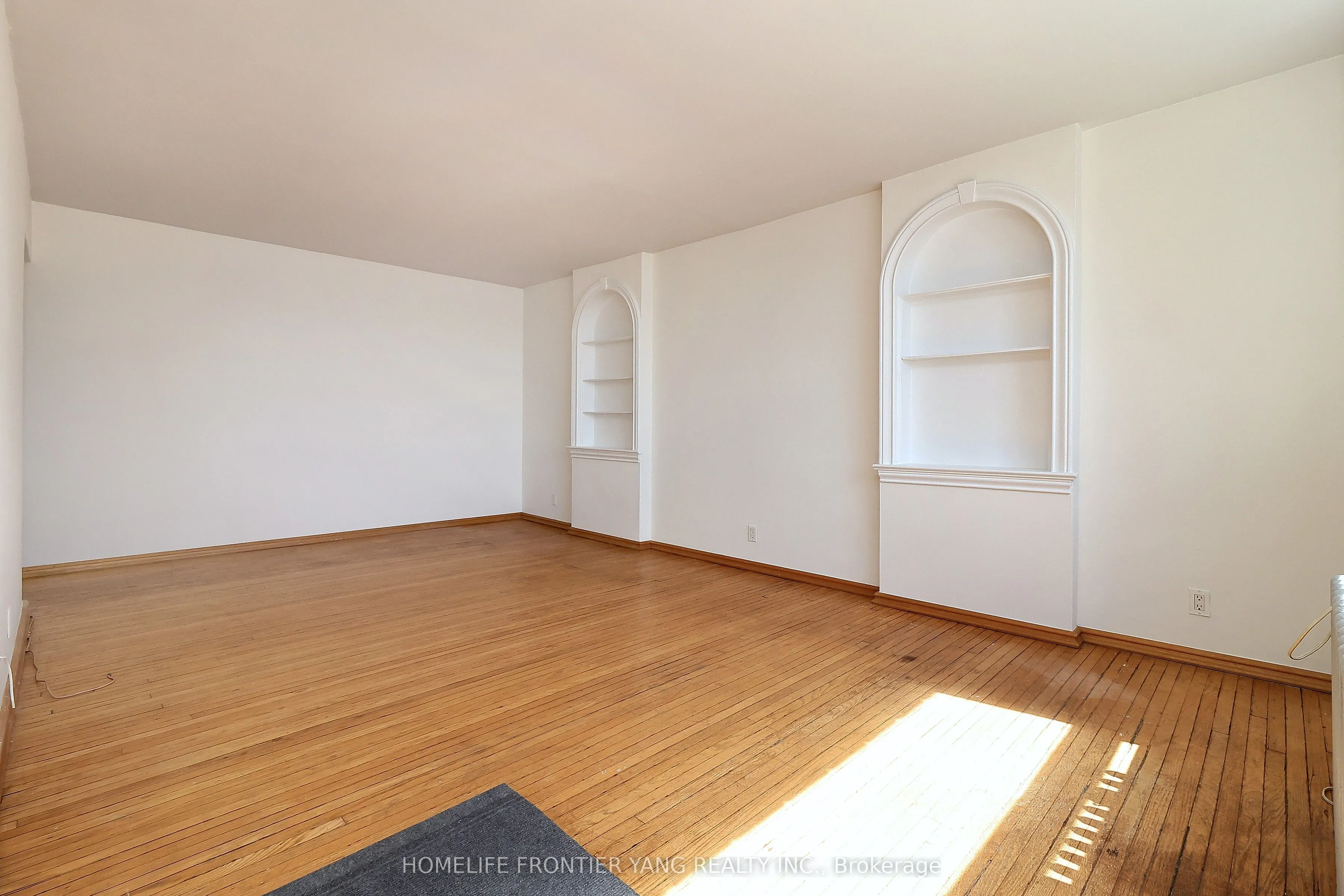 2697 Lake Shore Boulevard W, #21