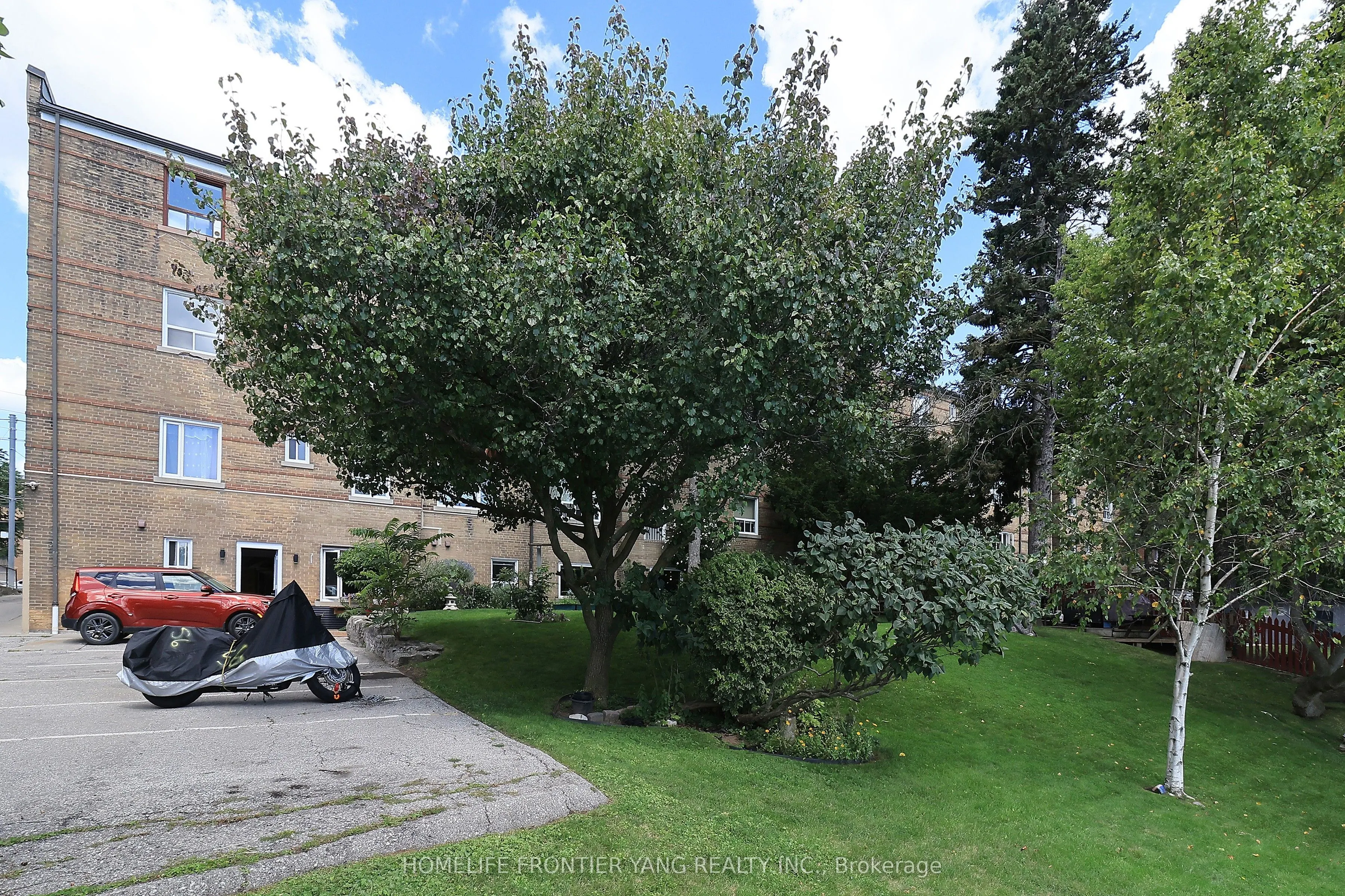 2697 Lake Shore Boulevard W, #21