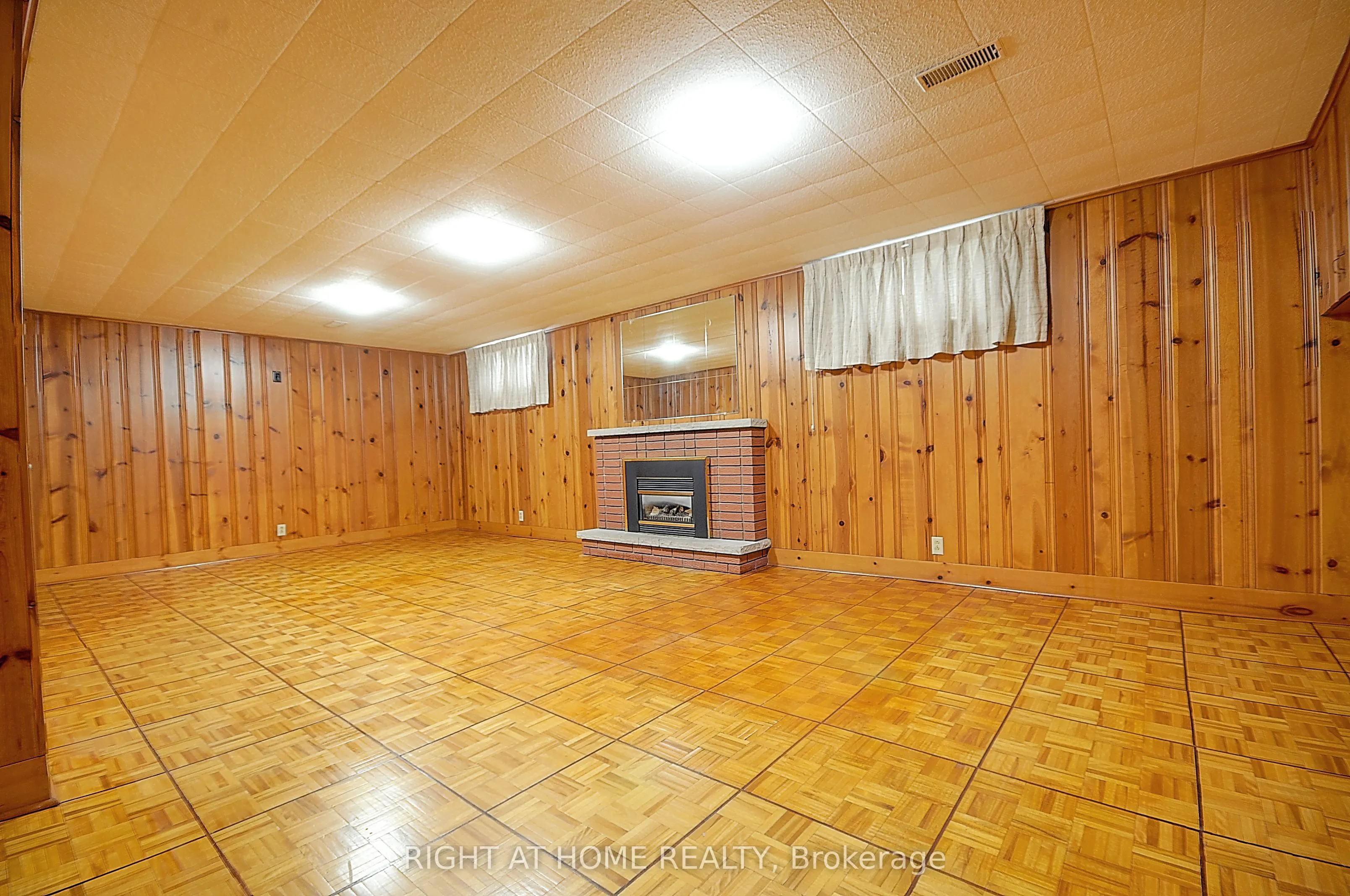 43 Hamptonbrook Drive