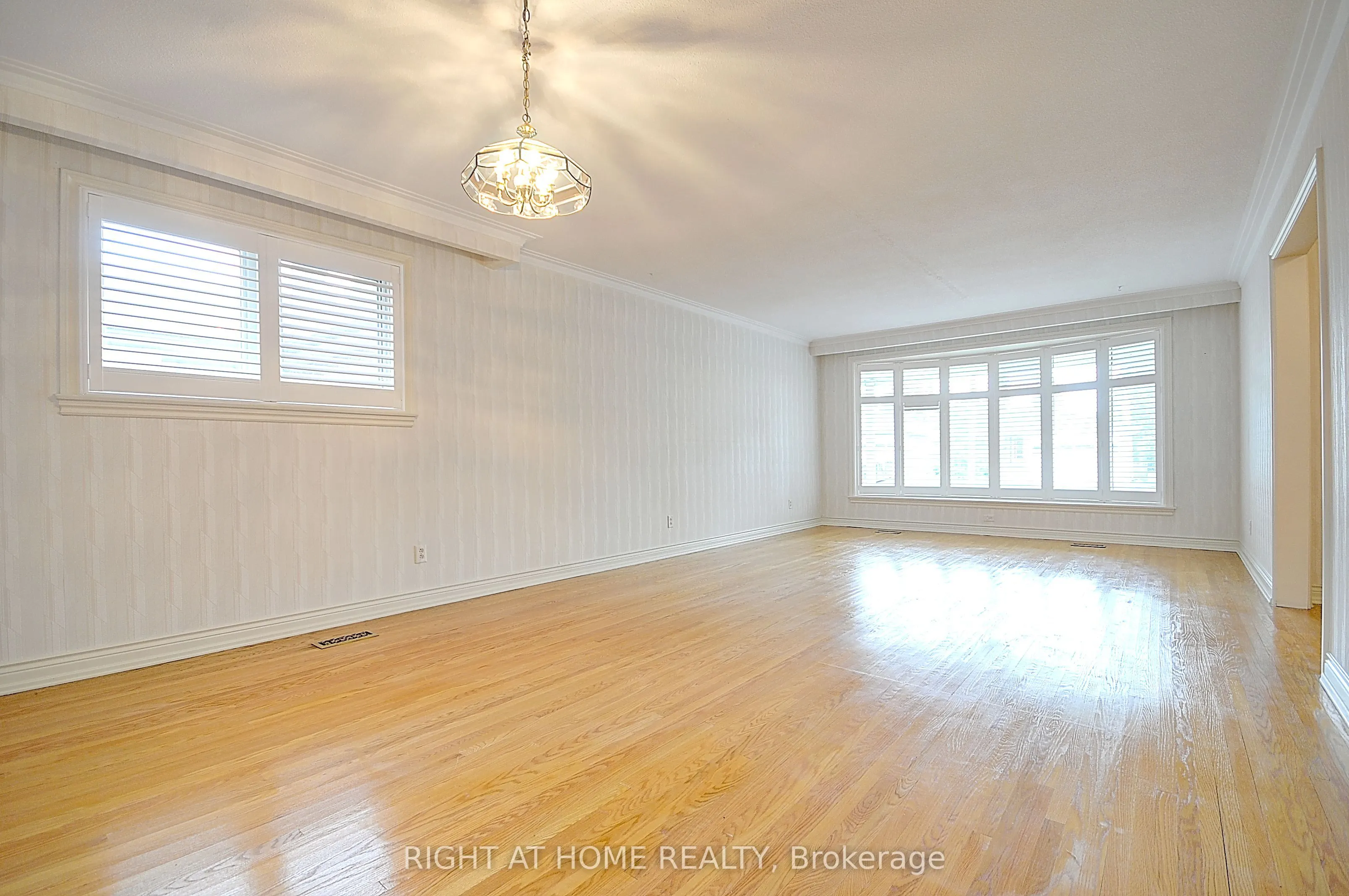 43 Hamptonbrook Drive