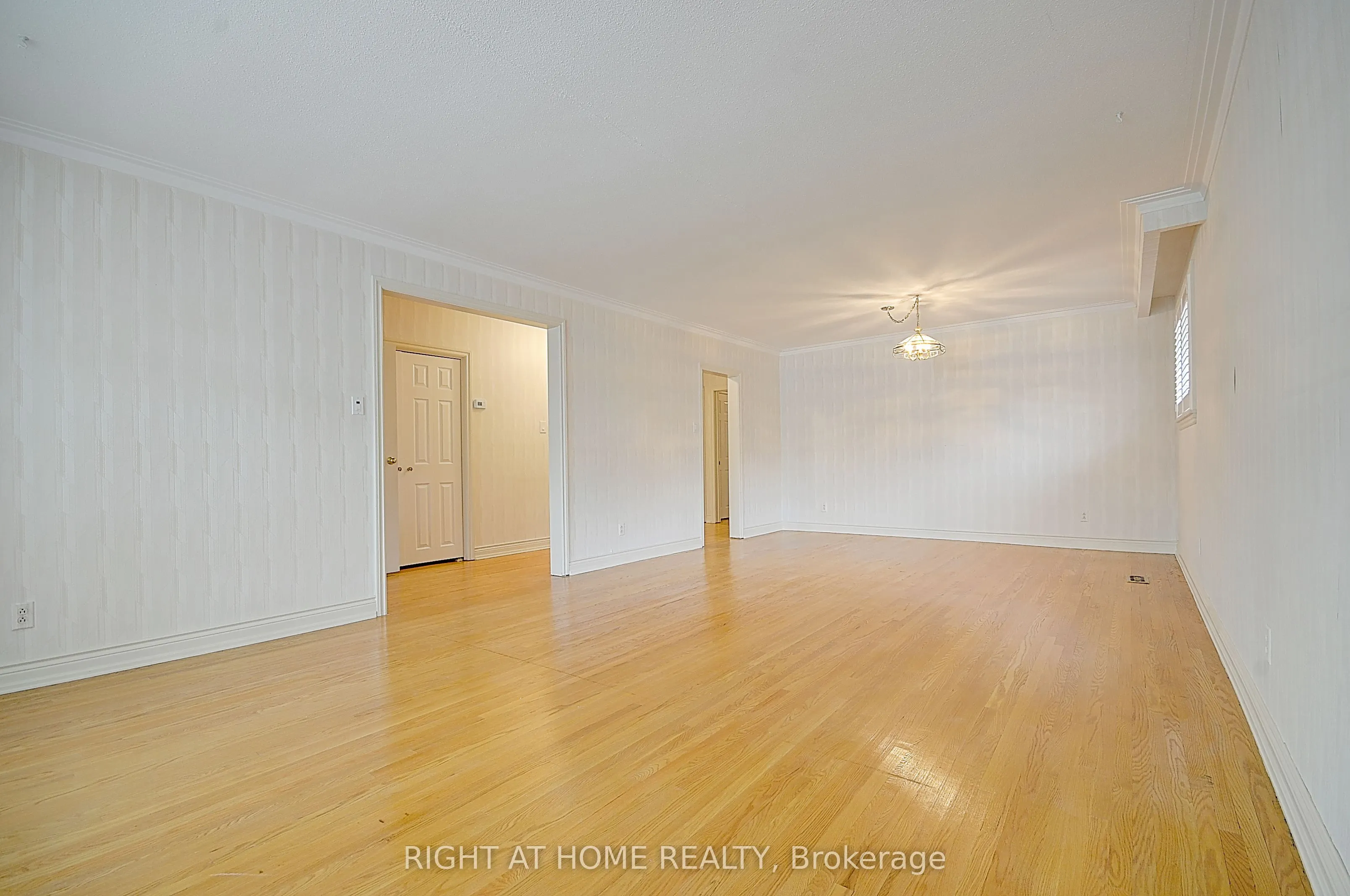 43 Hamptonbrook Drive