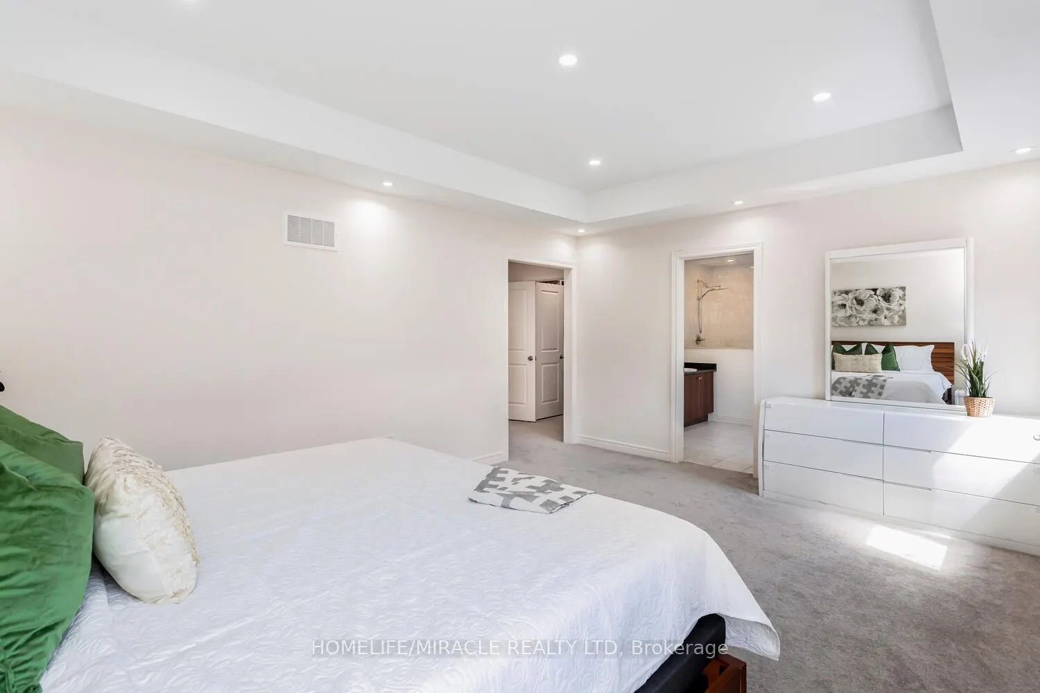10 Elverton Crescent