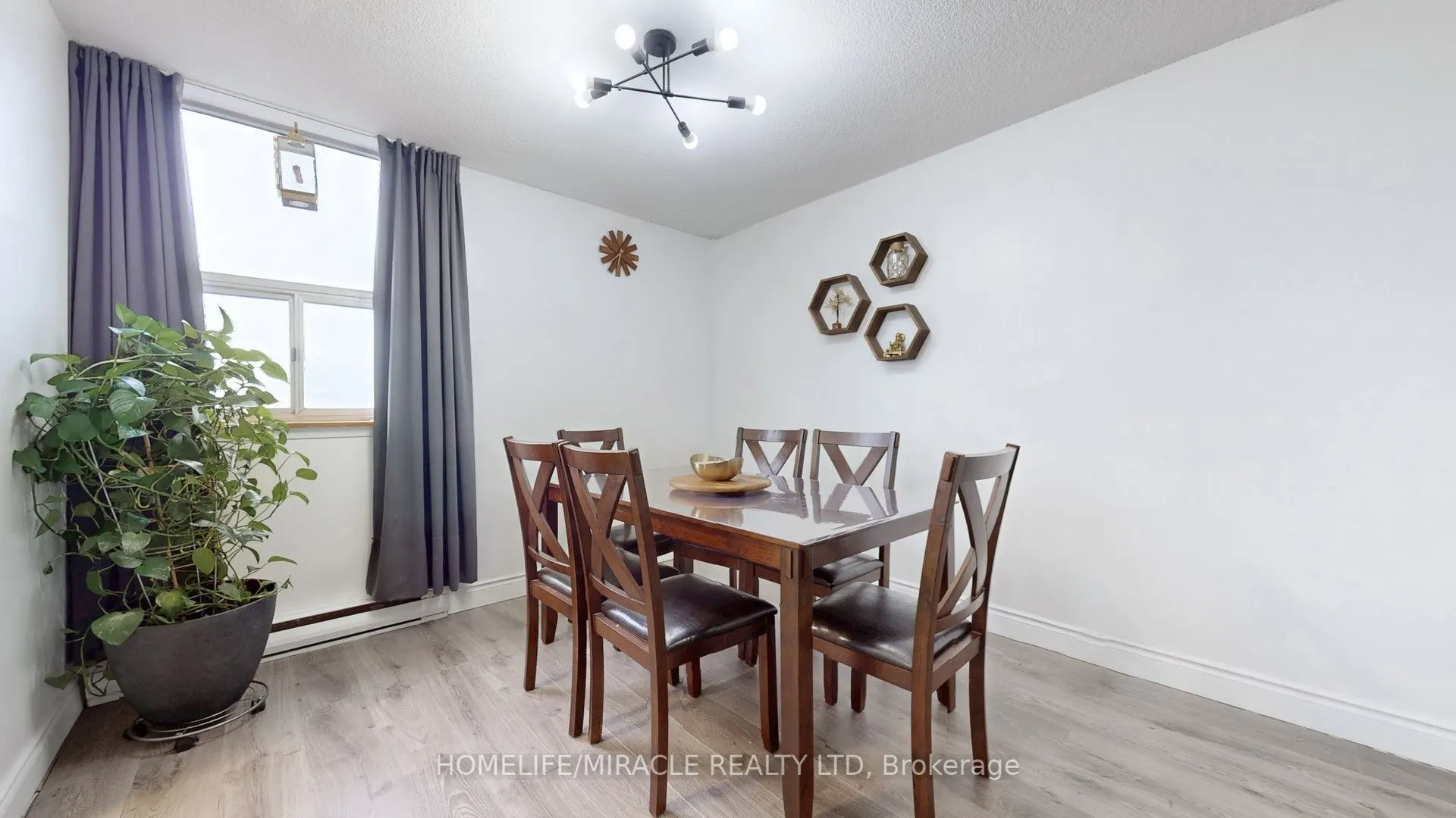 15 Kensington Road, #1112