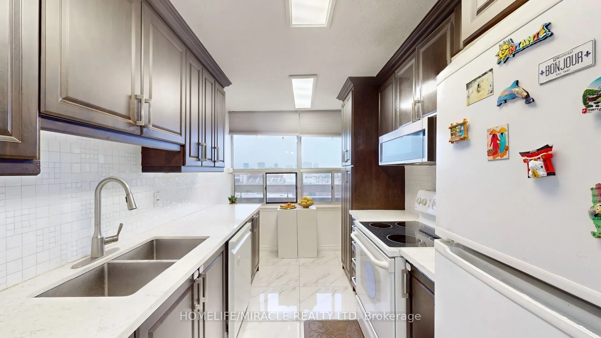 15 Kensington Road, #1112