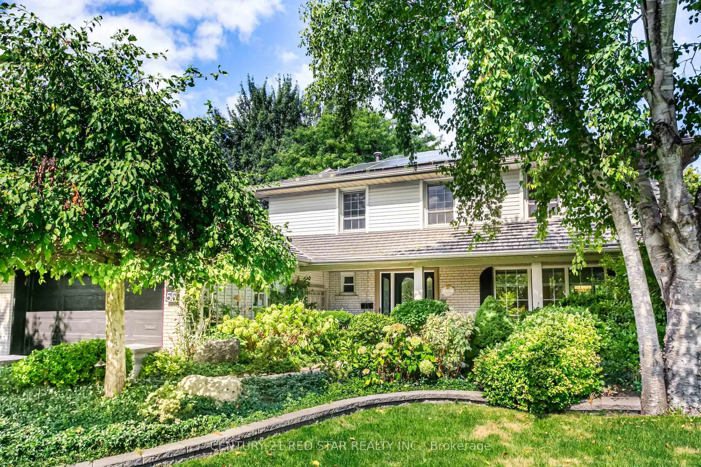56 Silverthorne Bush Drive