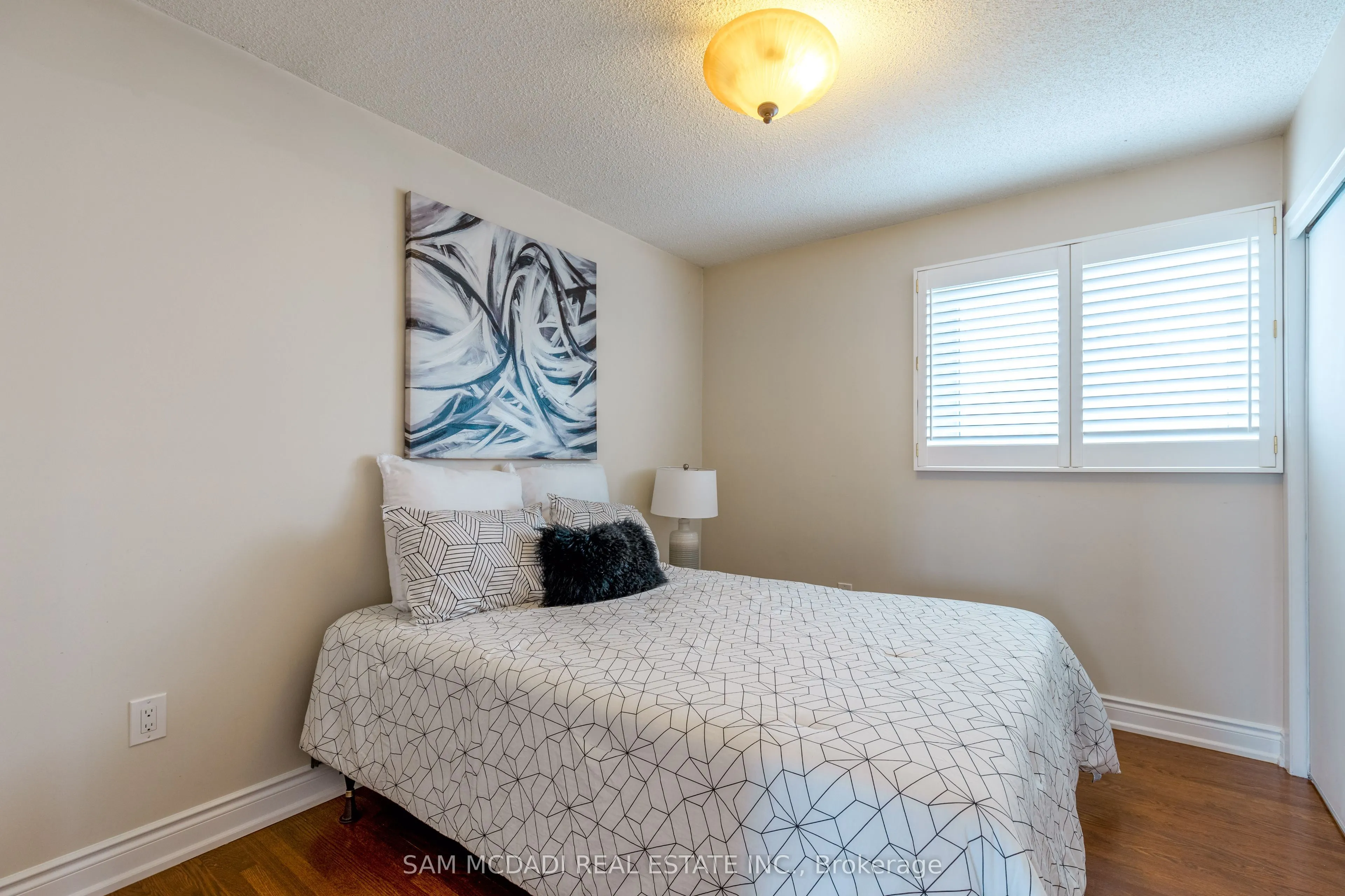 160 Tuscadero Crescent