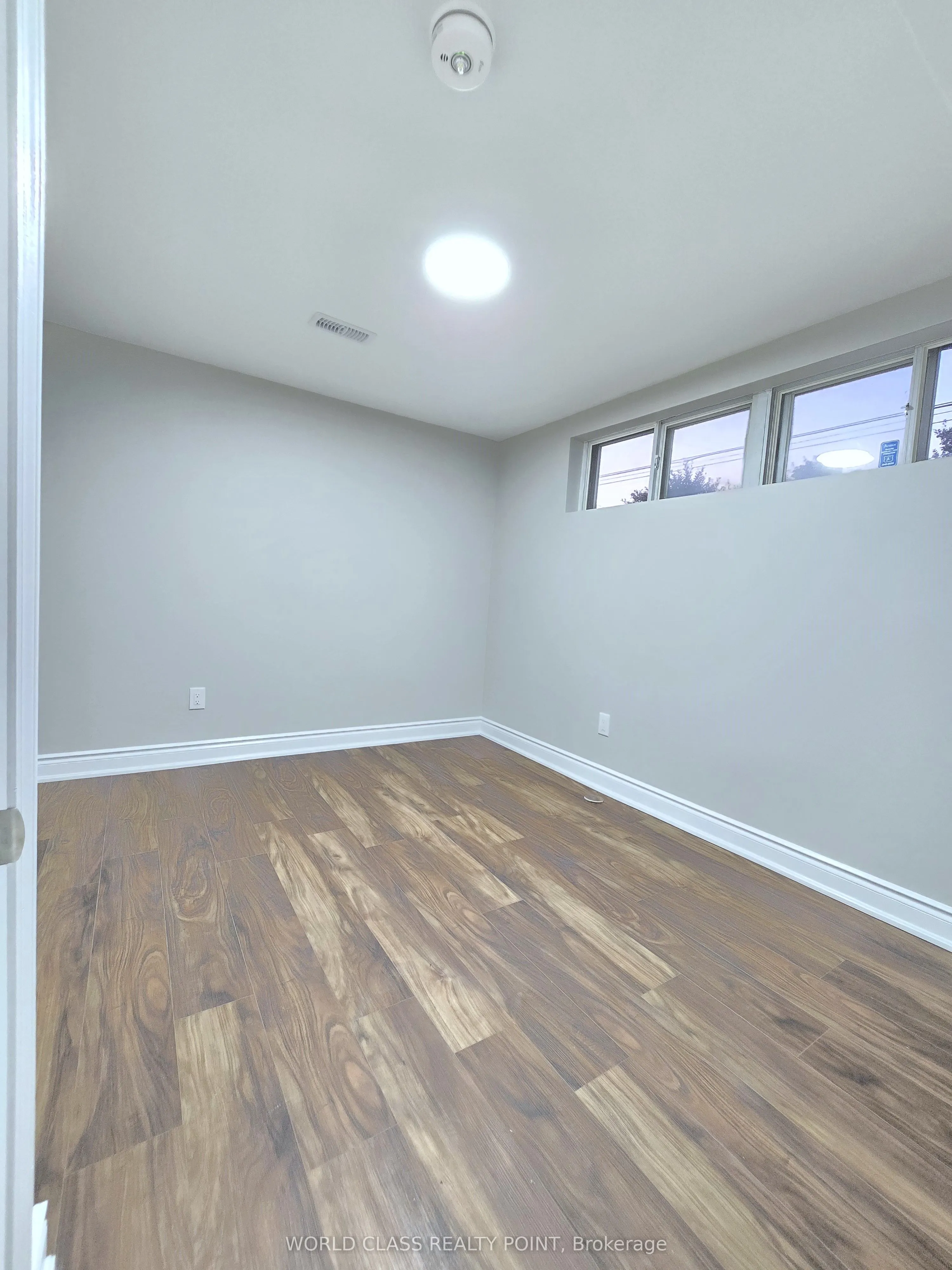 89 Cayuga Avenue, #Basement