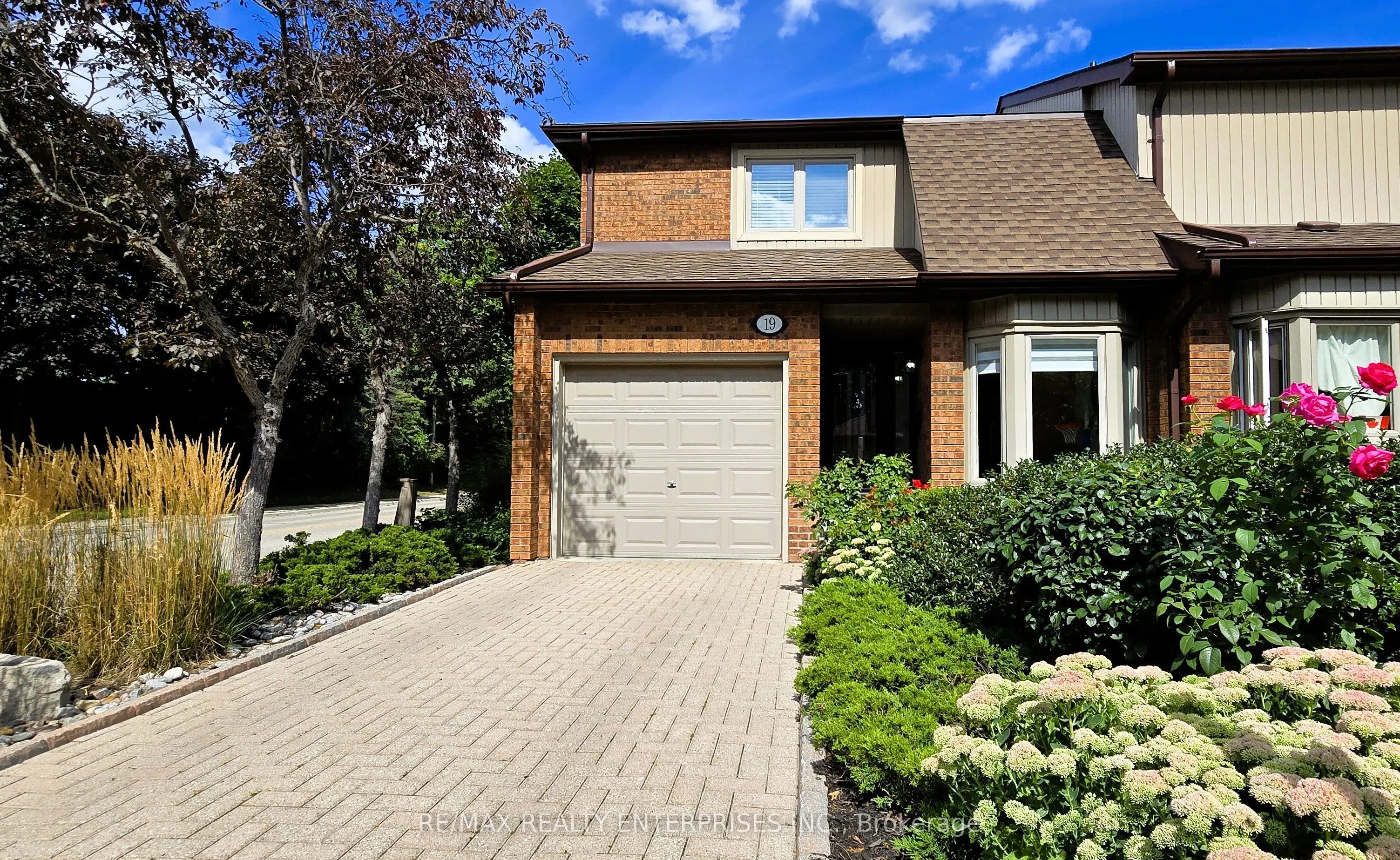 1180 Walden Circle, #19