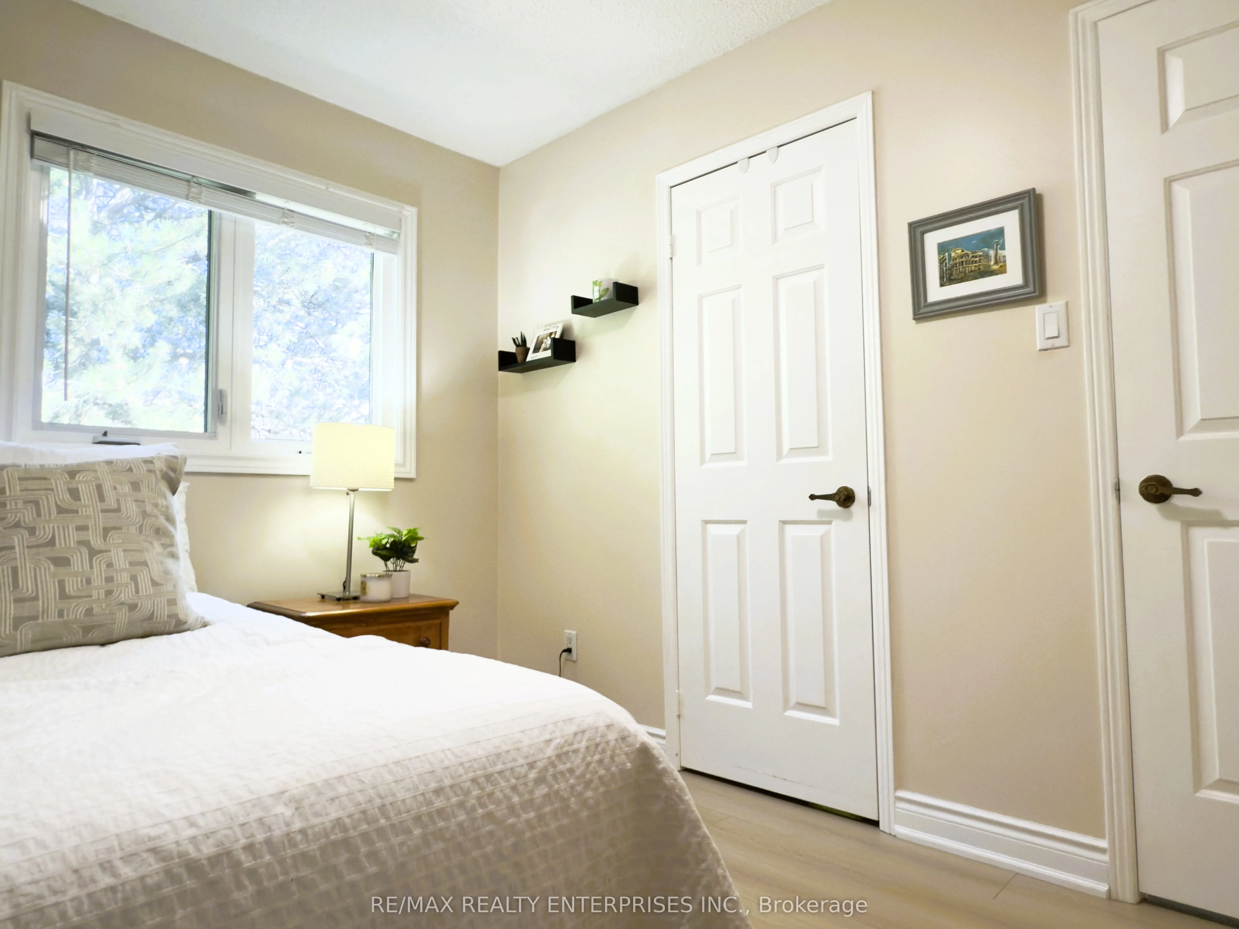 1180 Walden Circle, #19