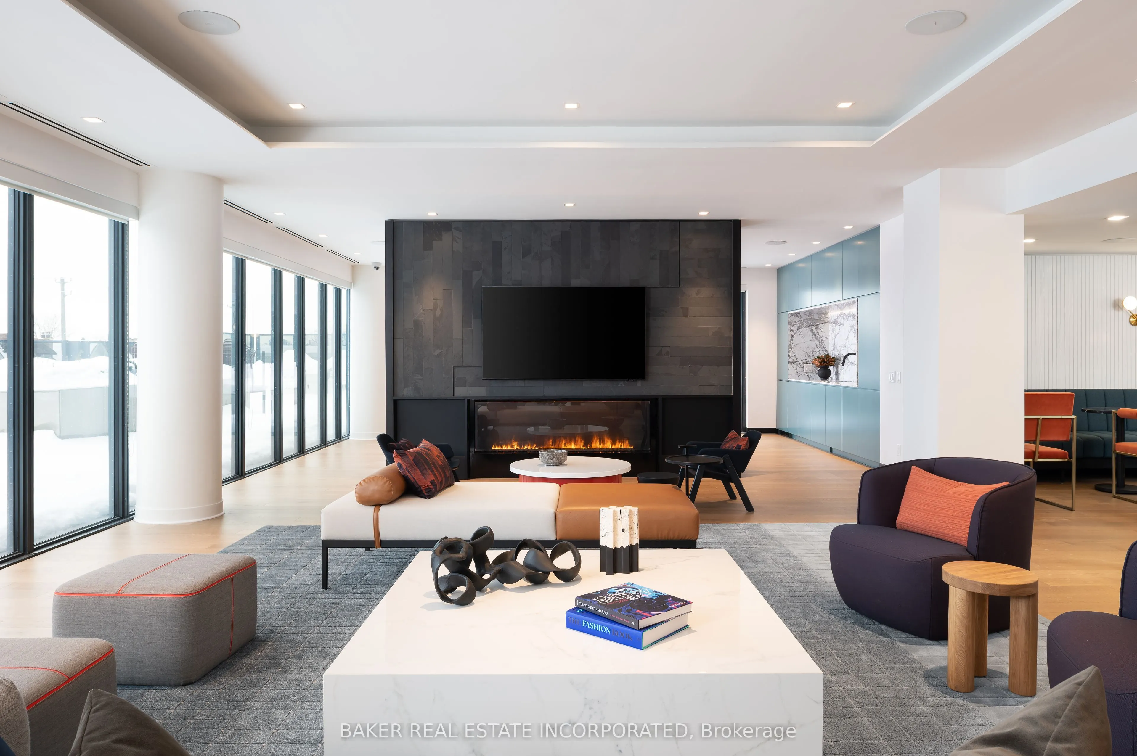 740 Dupont Street, #715