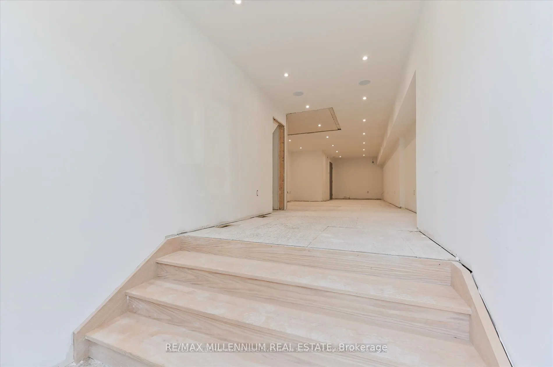 415 Jane Street W