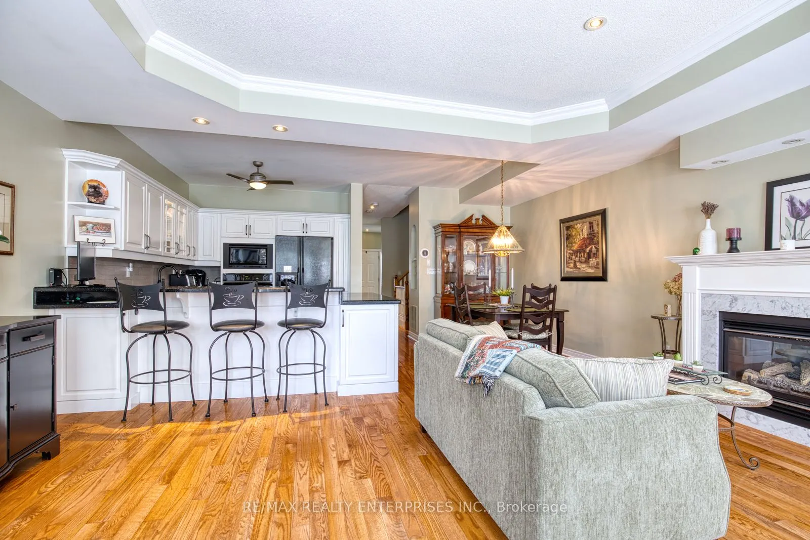 23 Ellen Street, #4