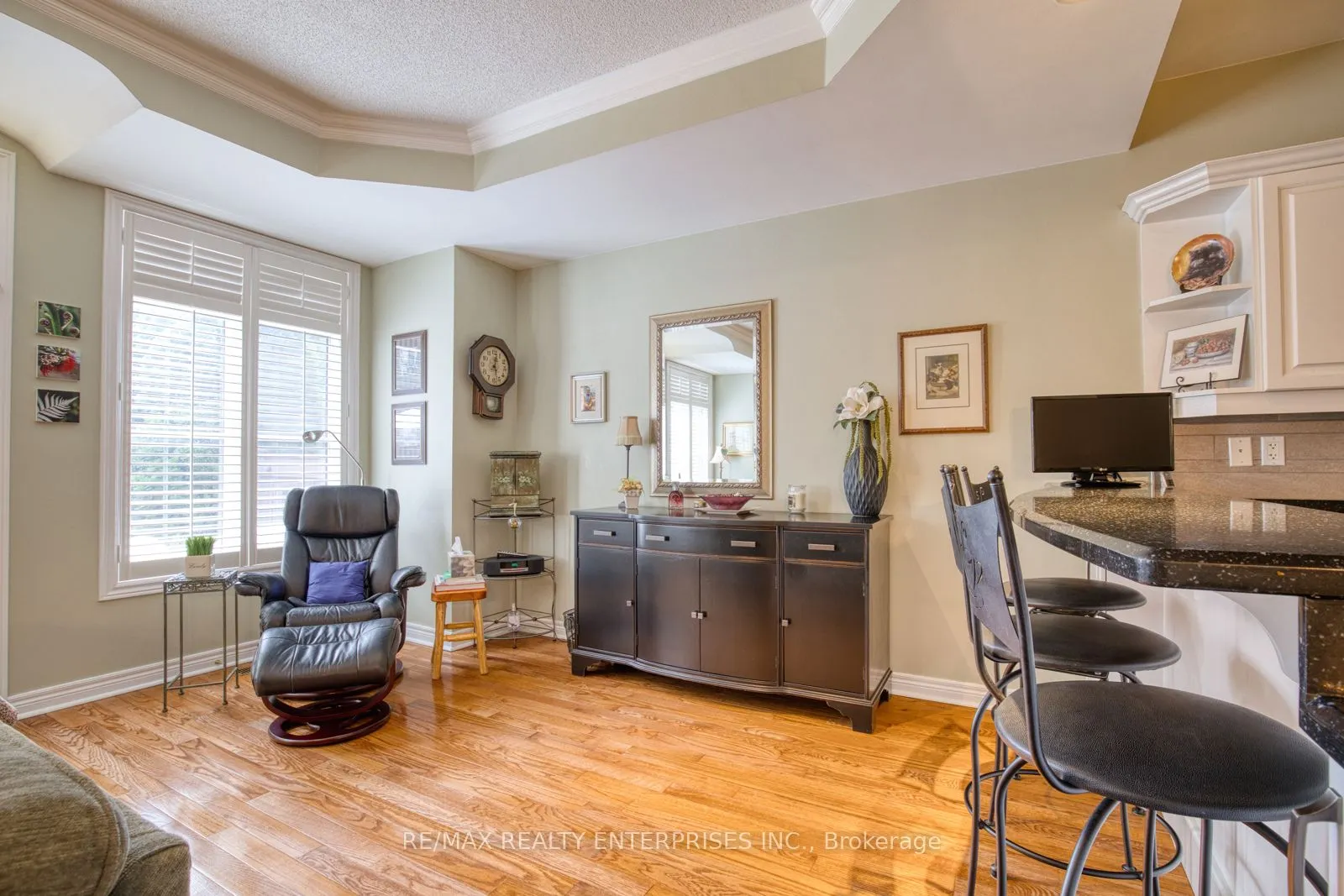 23 Ellen Street, #4
