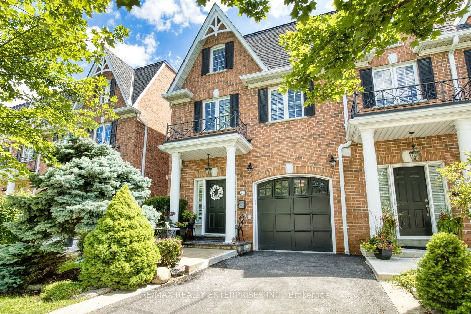 23 Ellen Street, #4