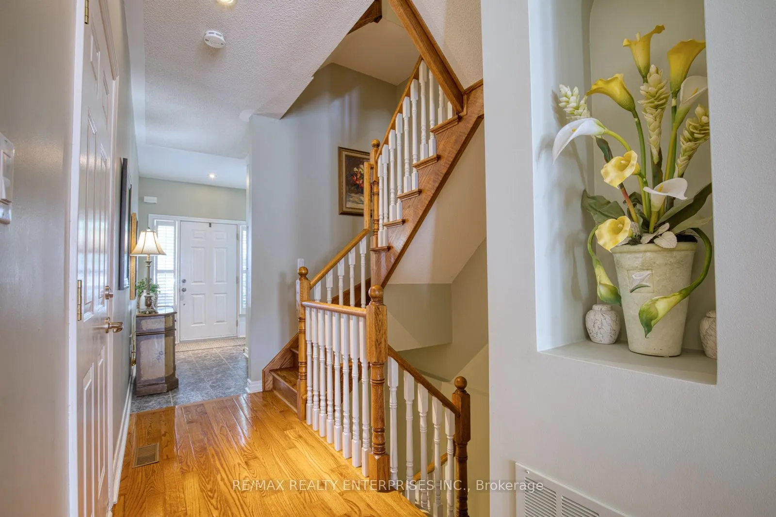 23 Ellen Street, #4