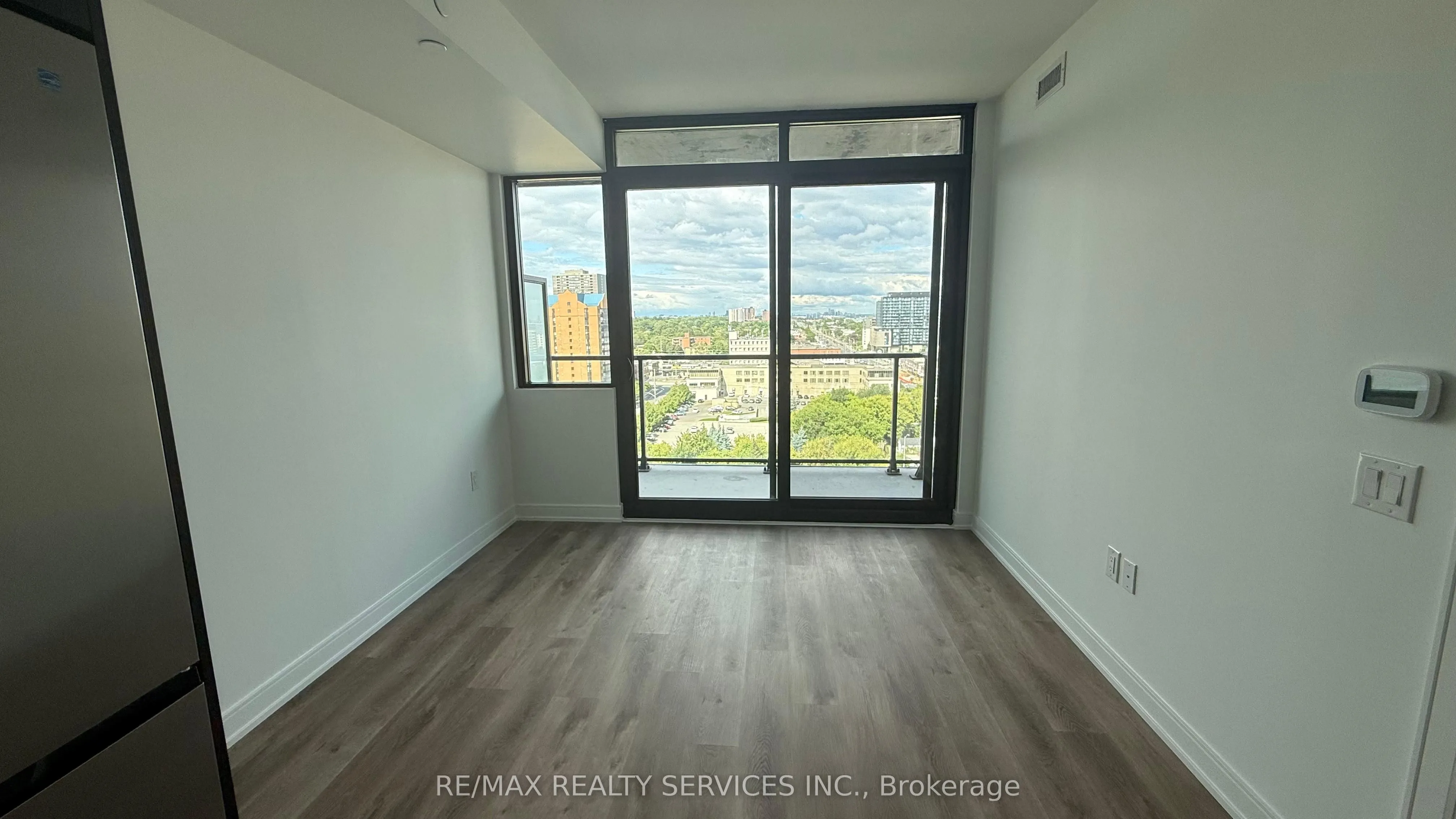 3009 Novar Road, #1121