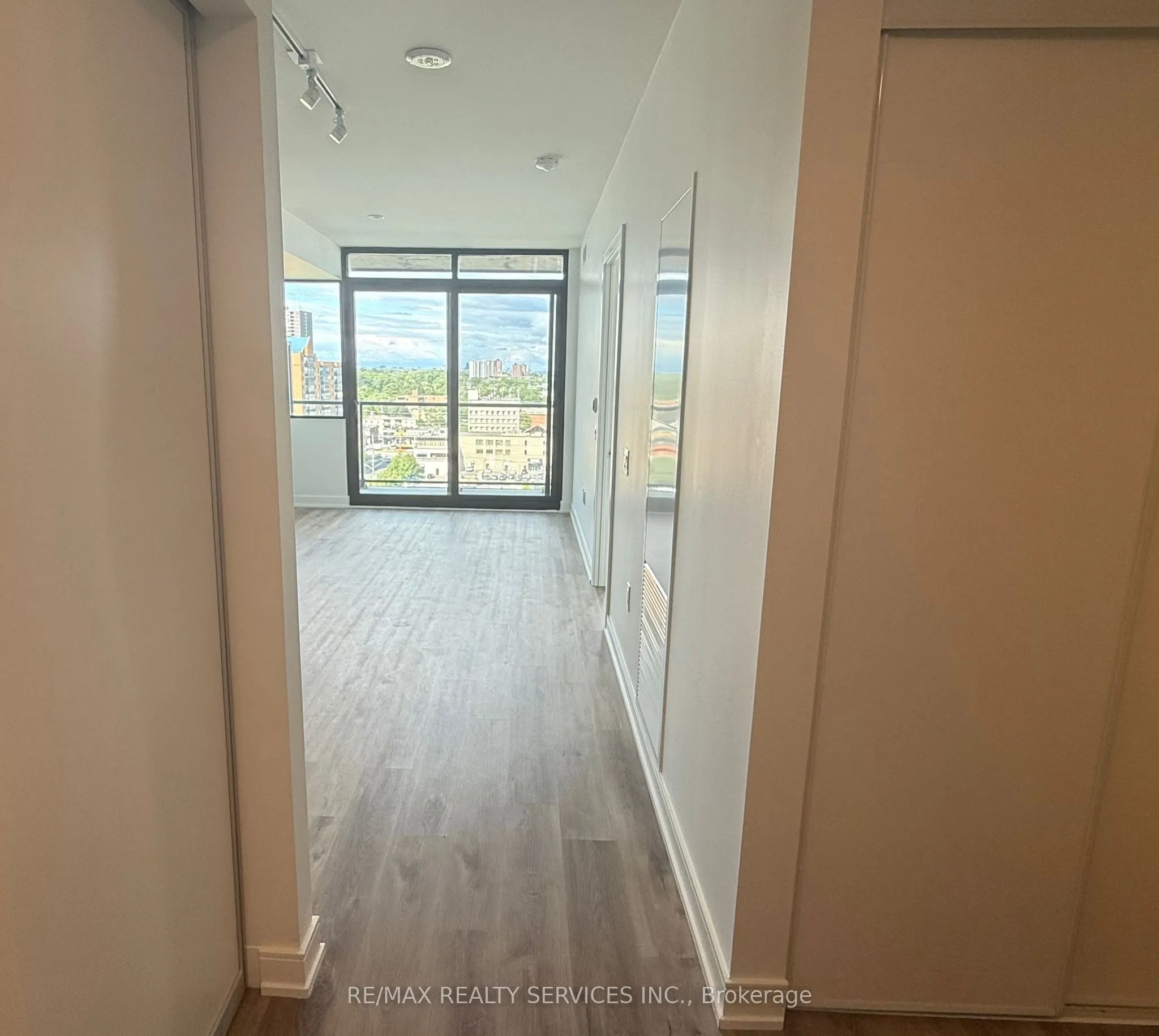 3009 Novar Road, #1121