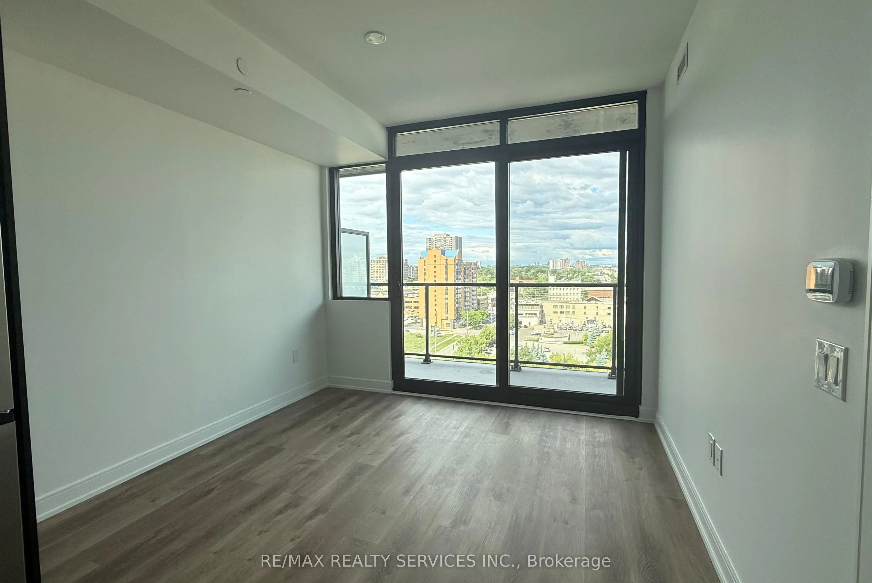 3009 Novar Road, #1121