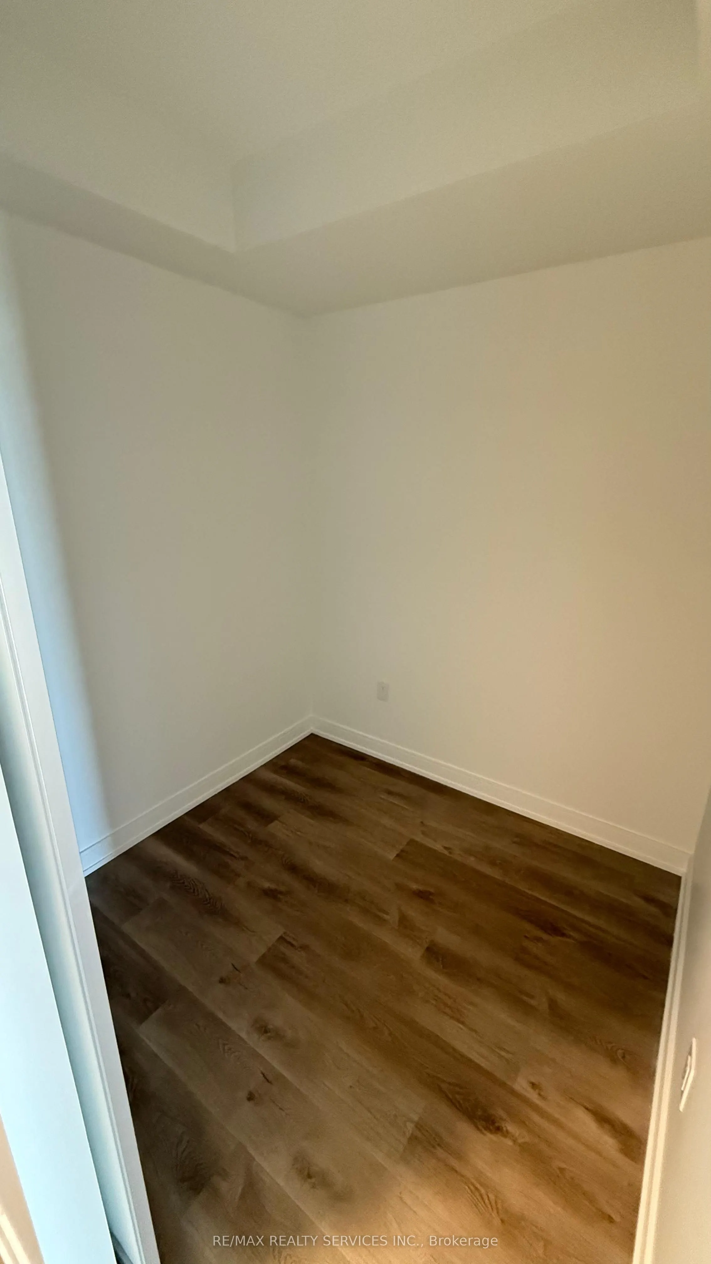 3009 Novar Road, #1121