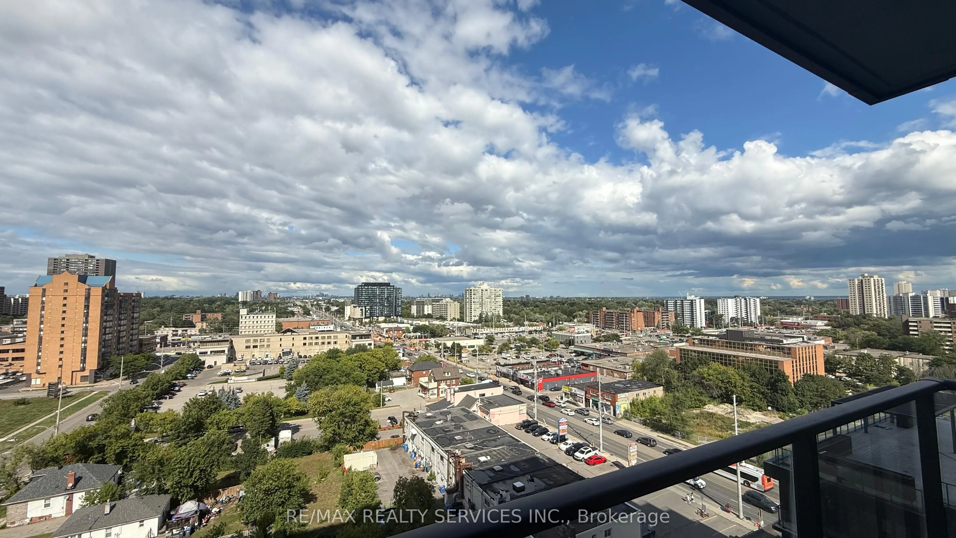 3009 Novar Road, #1121