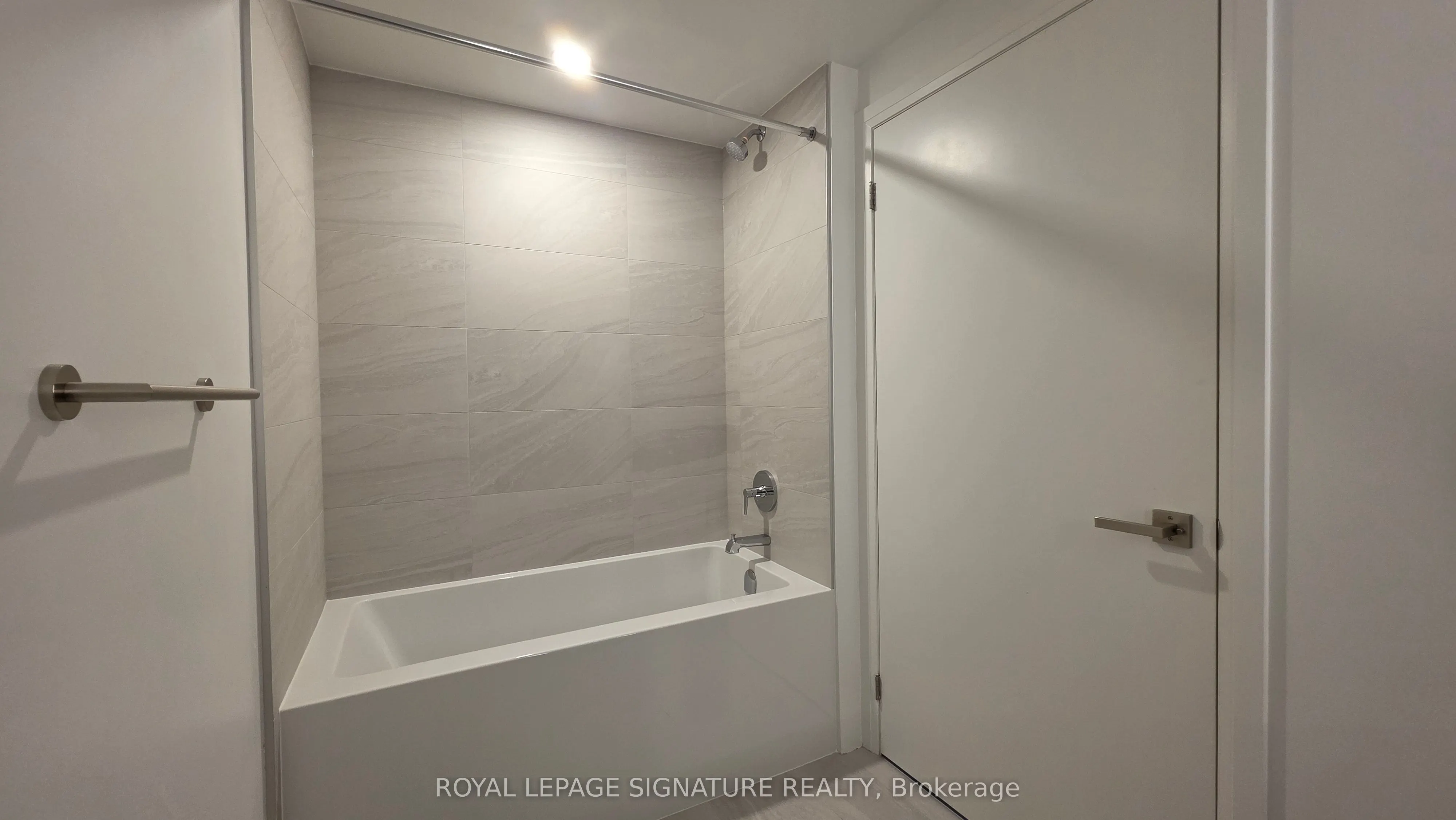 4015 The Exchange, #2211