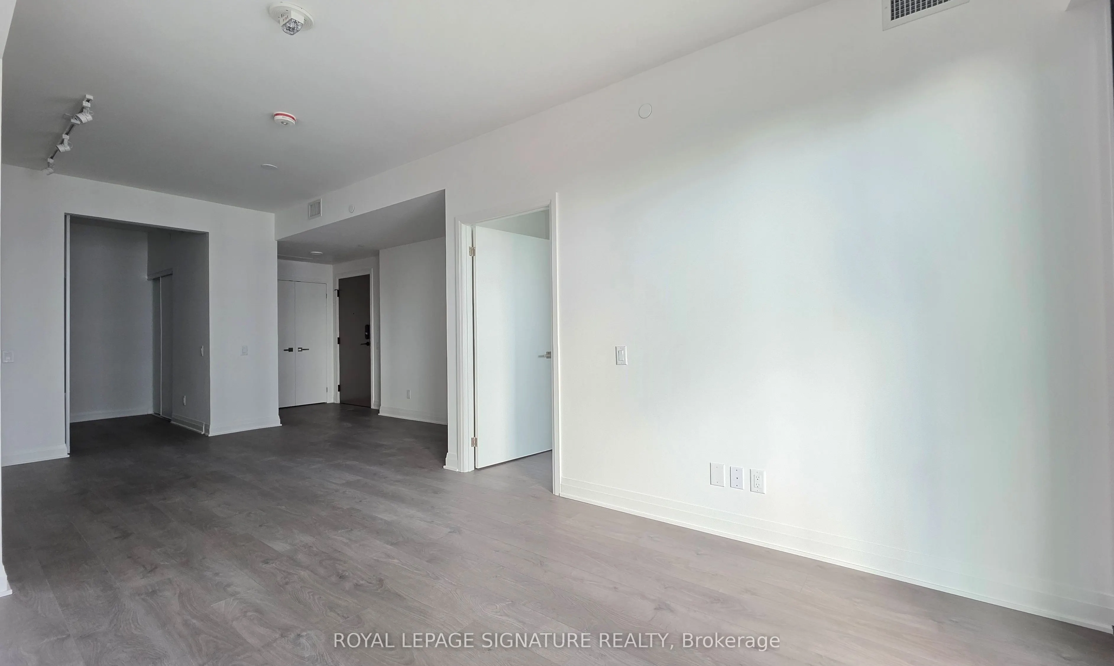4015 The Exchange, #2211