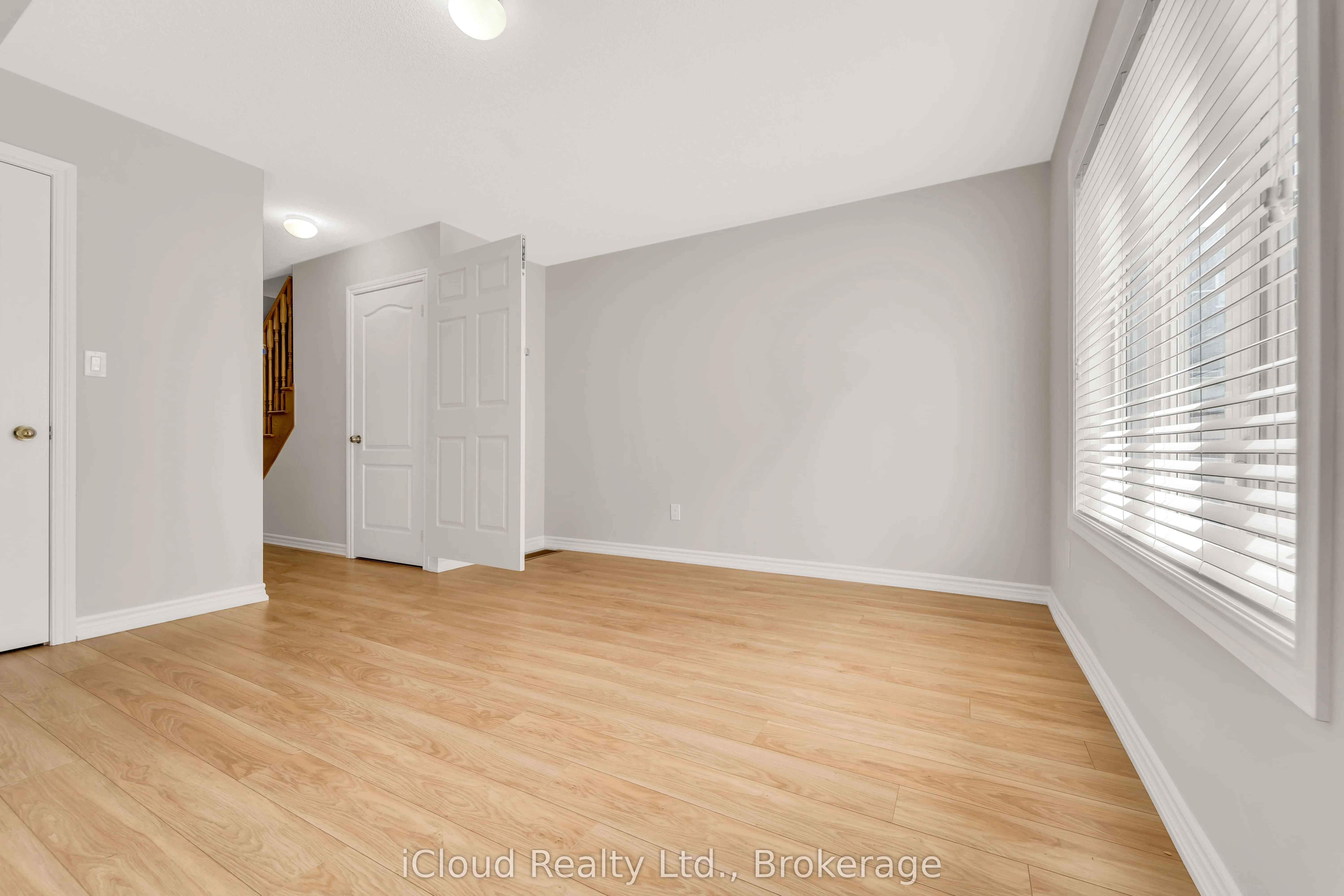 13 Shiff Crescent