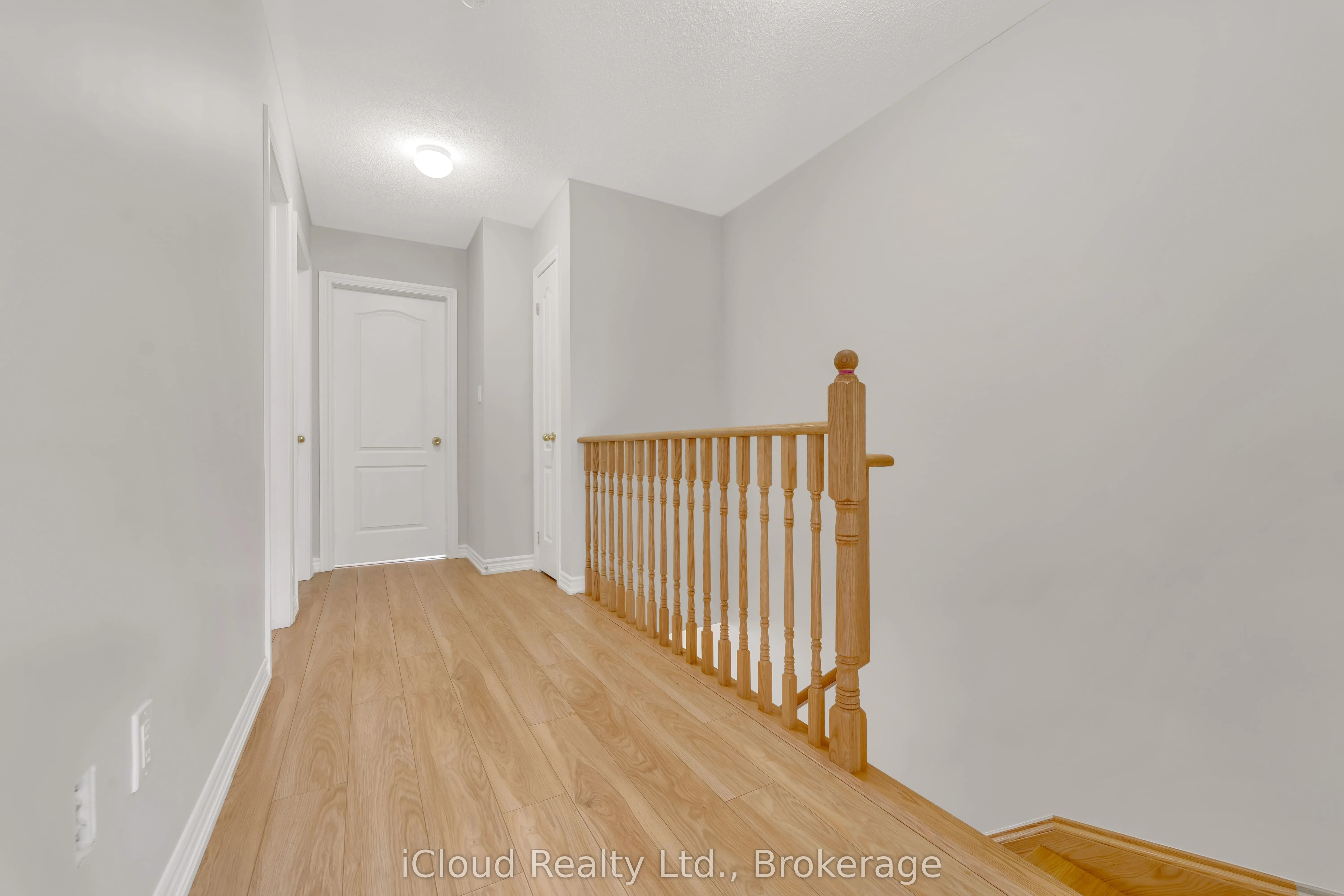 13 Shiff Crescent