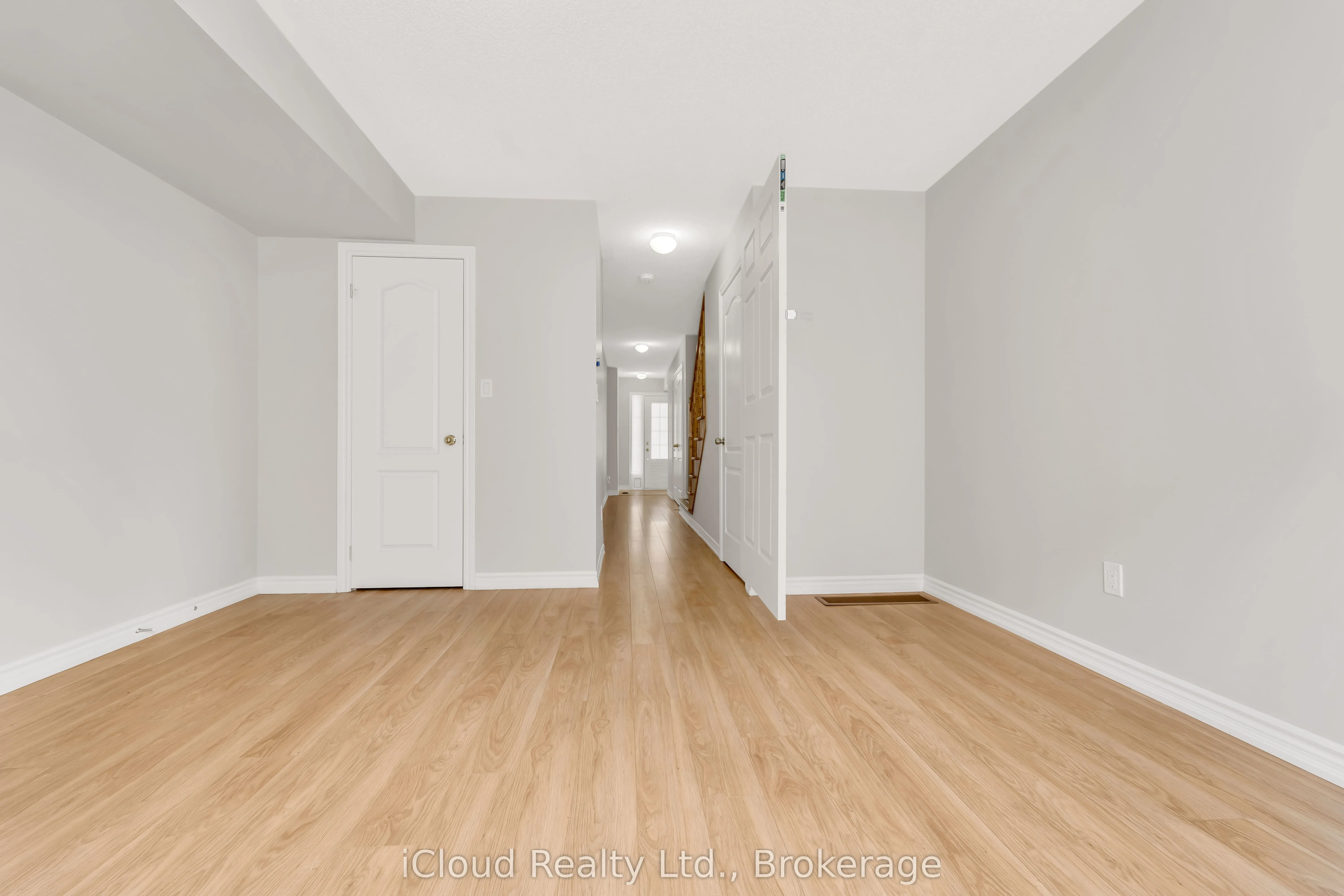 13 Shiff Crescent