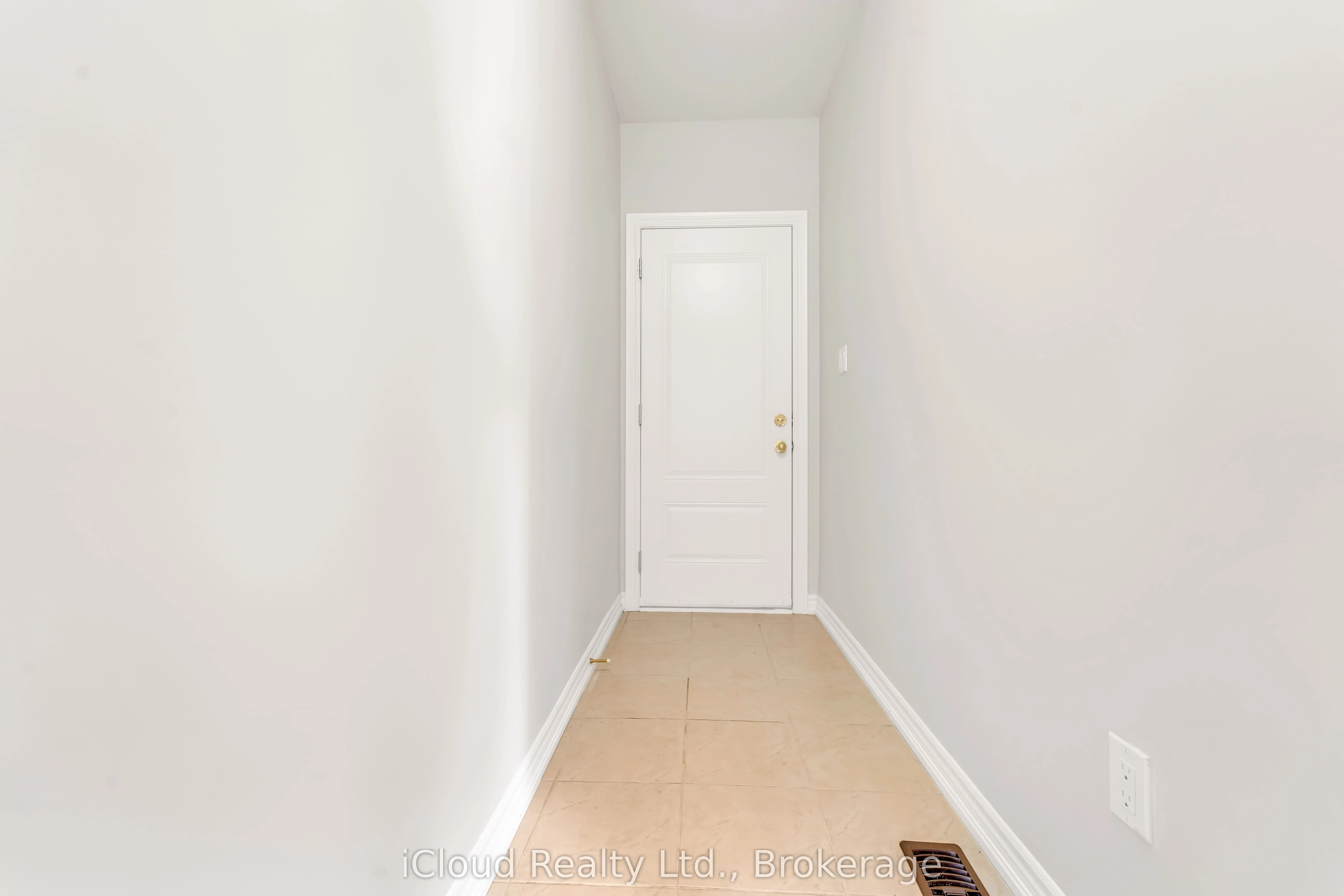 13 Shiff Crescent