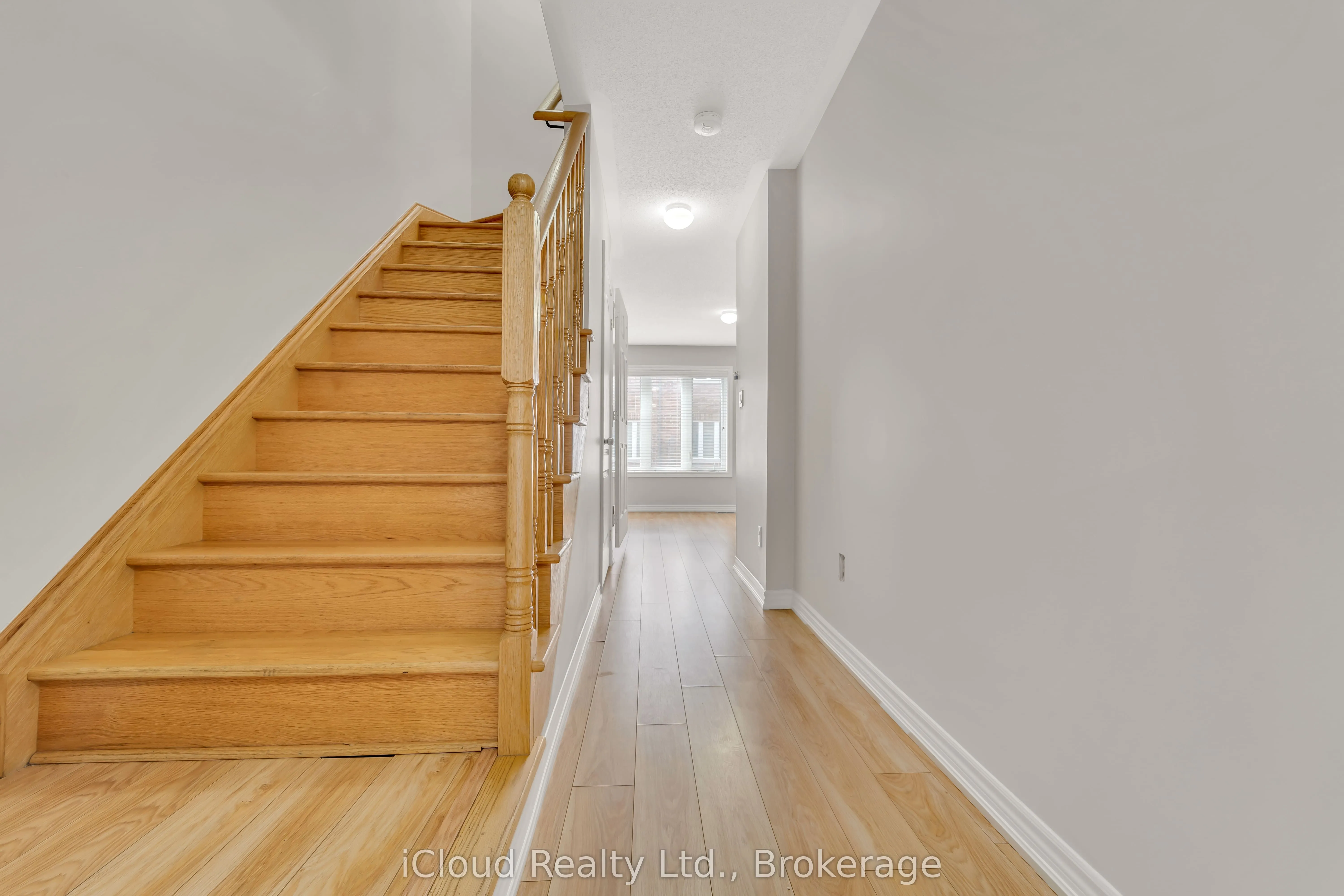 13 Shiff Crescent