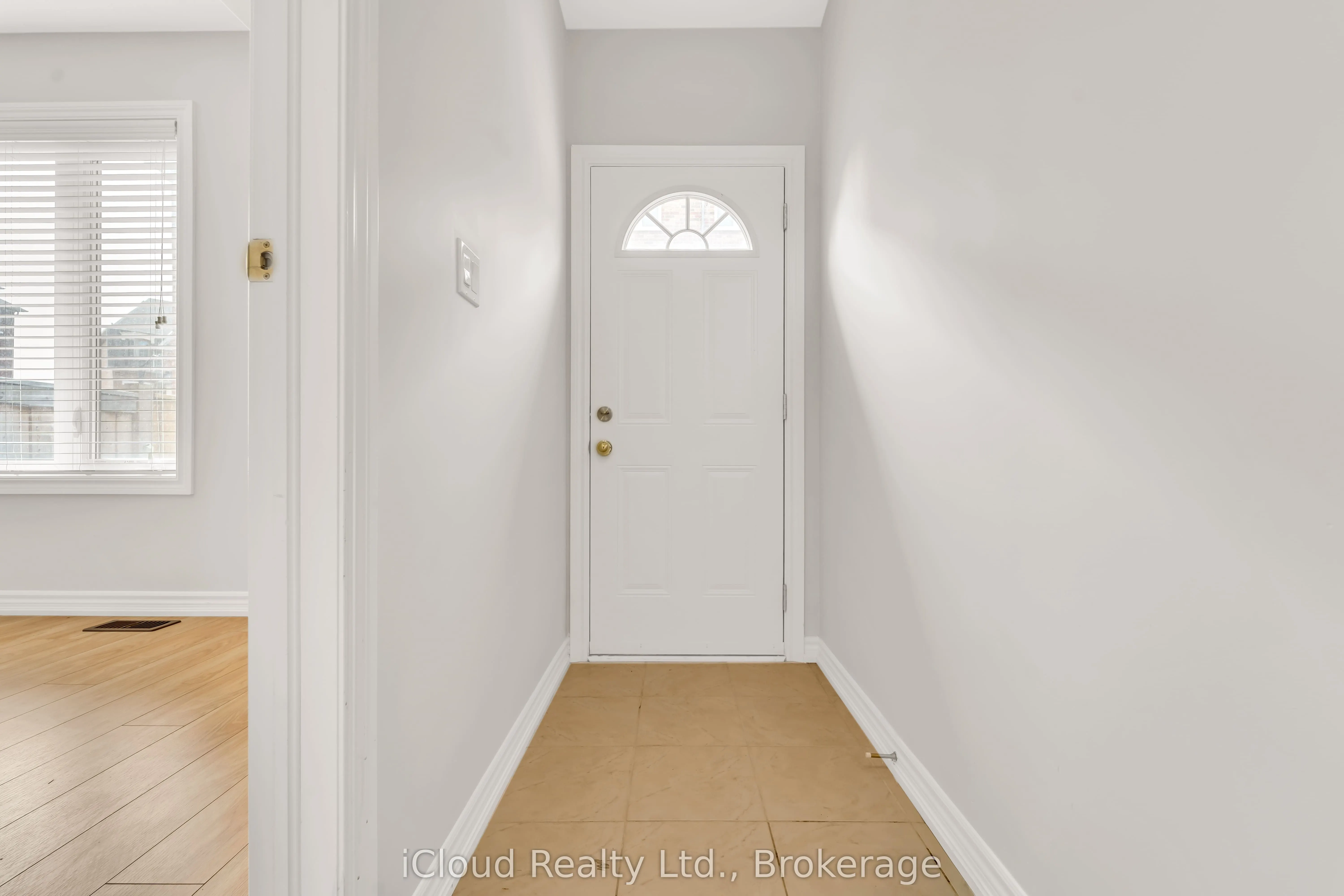 13 Shiff Crescent