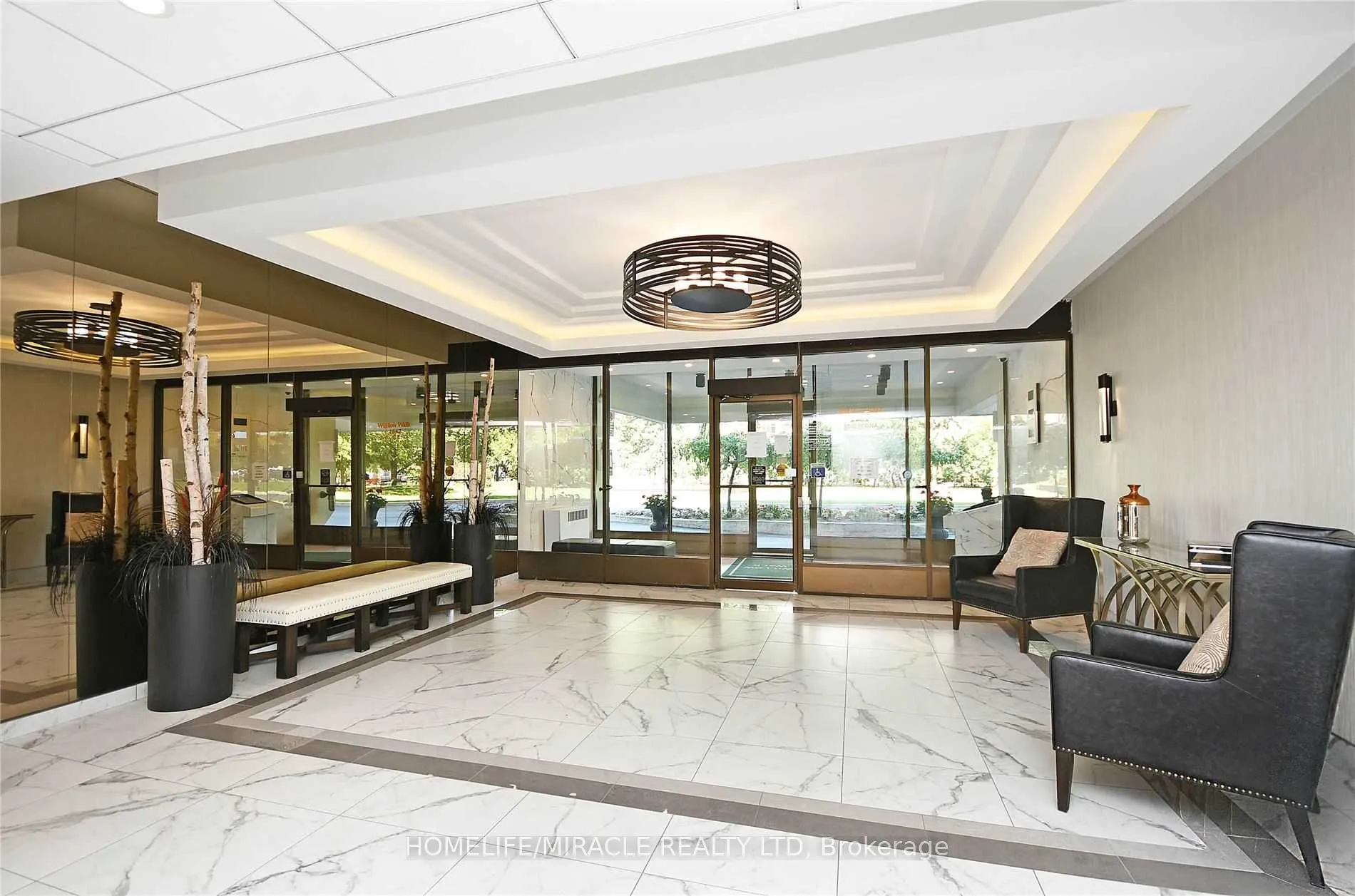 2556 Argyle Road, #803