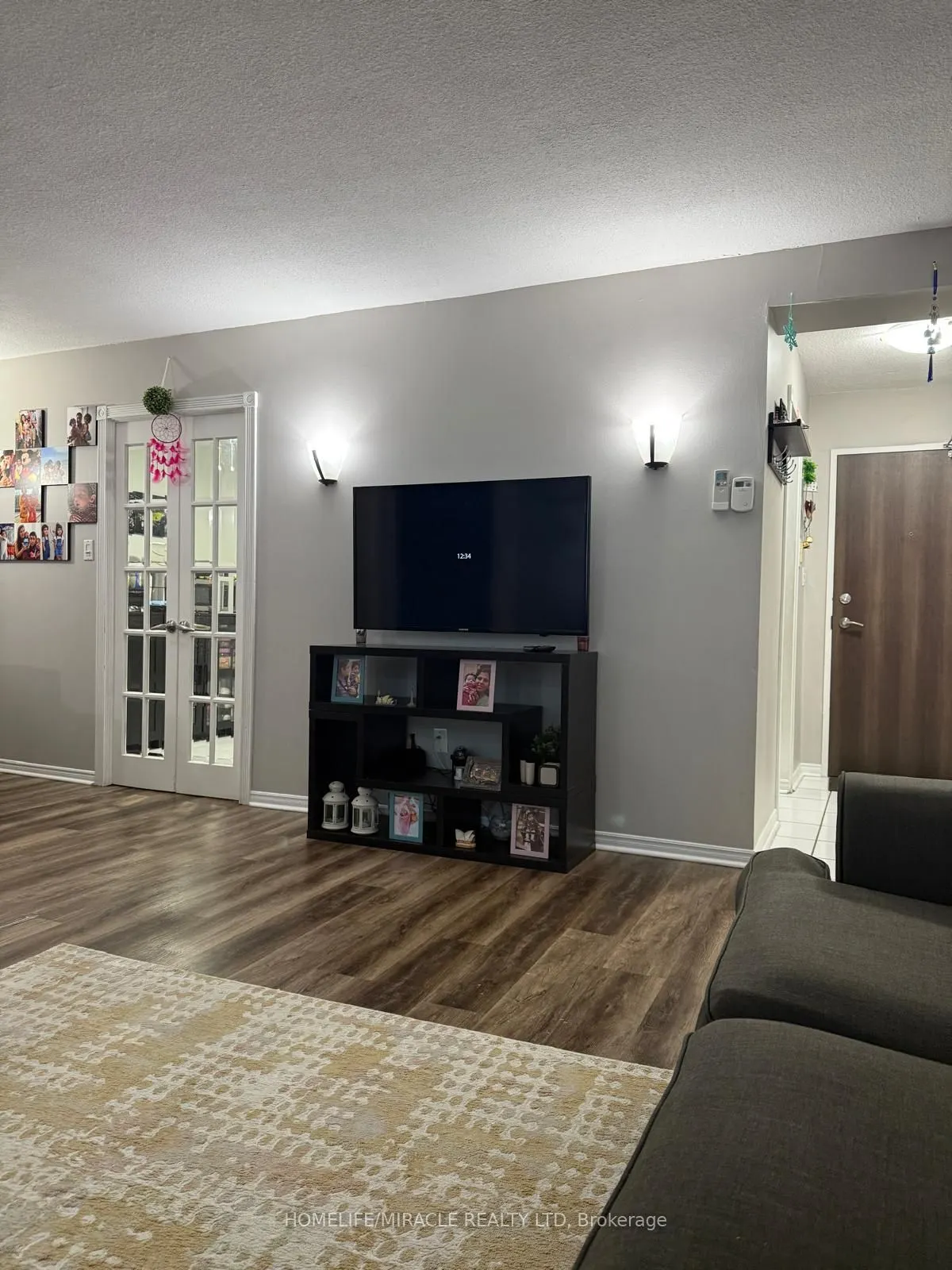 2556 Argyle Road, #803