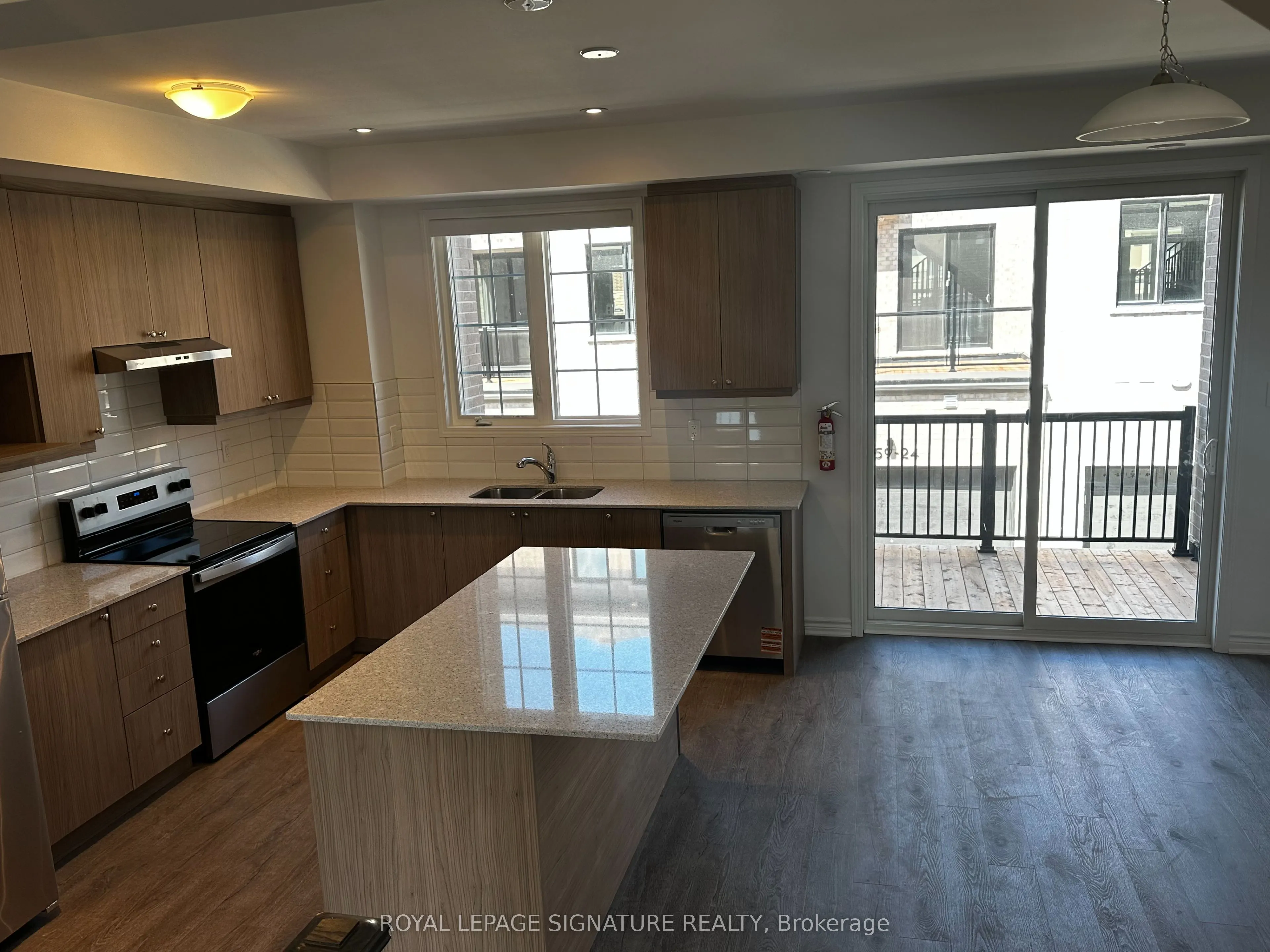 1259 Lily Crescent, #7