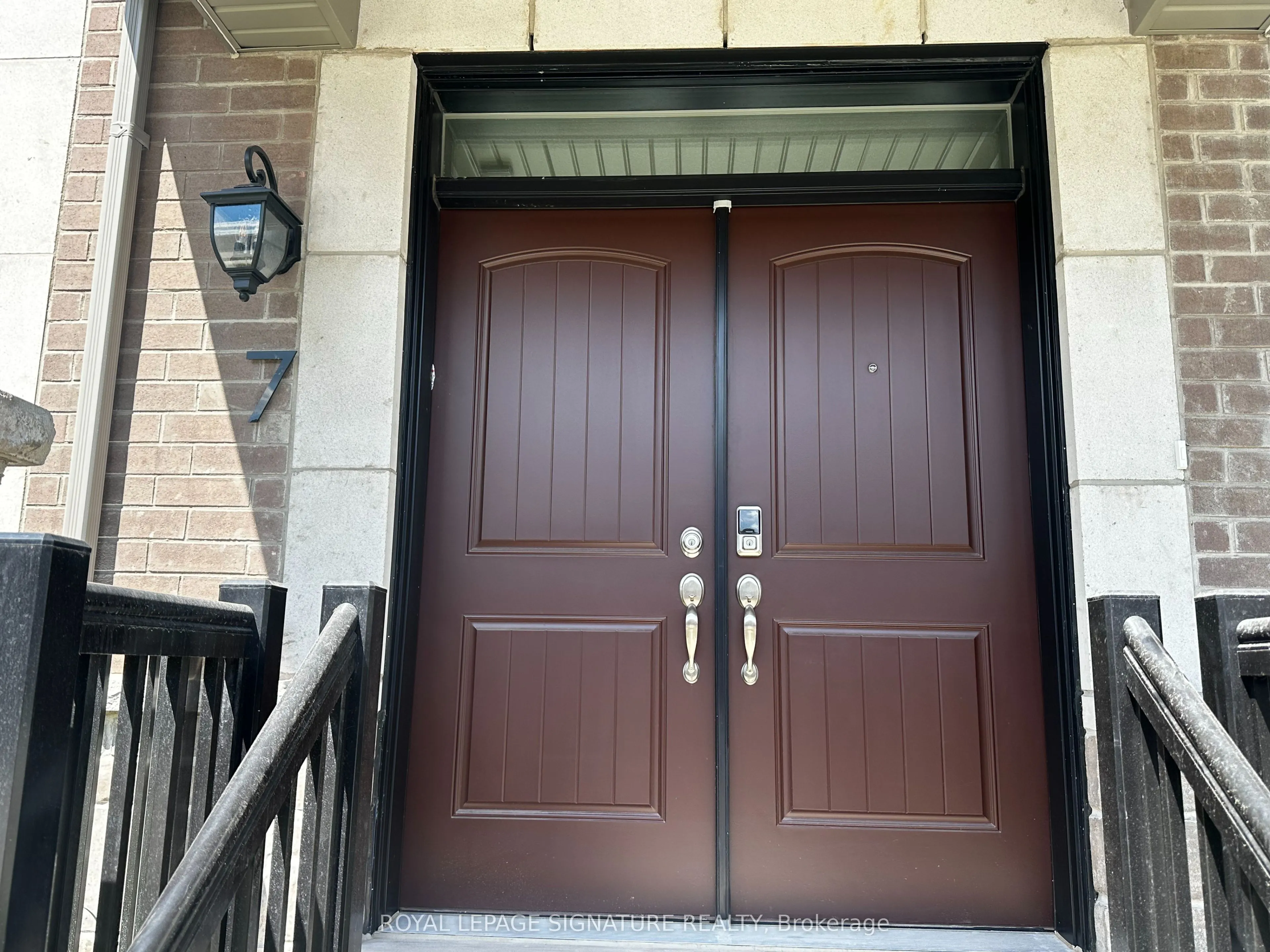 1259 Lily Crescent, #7