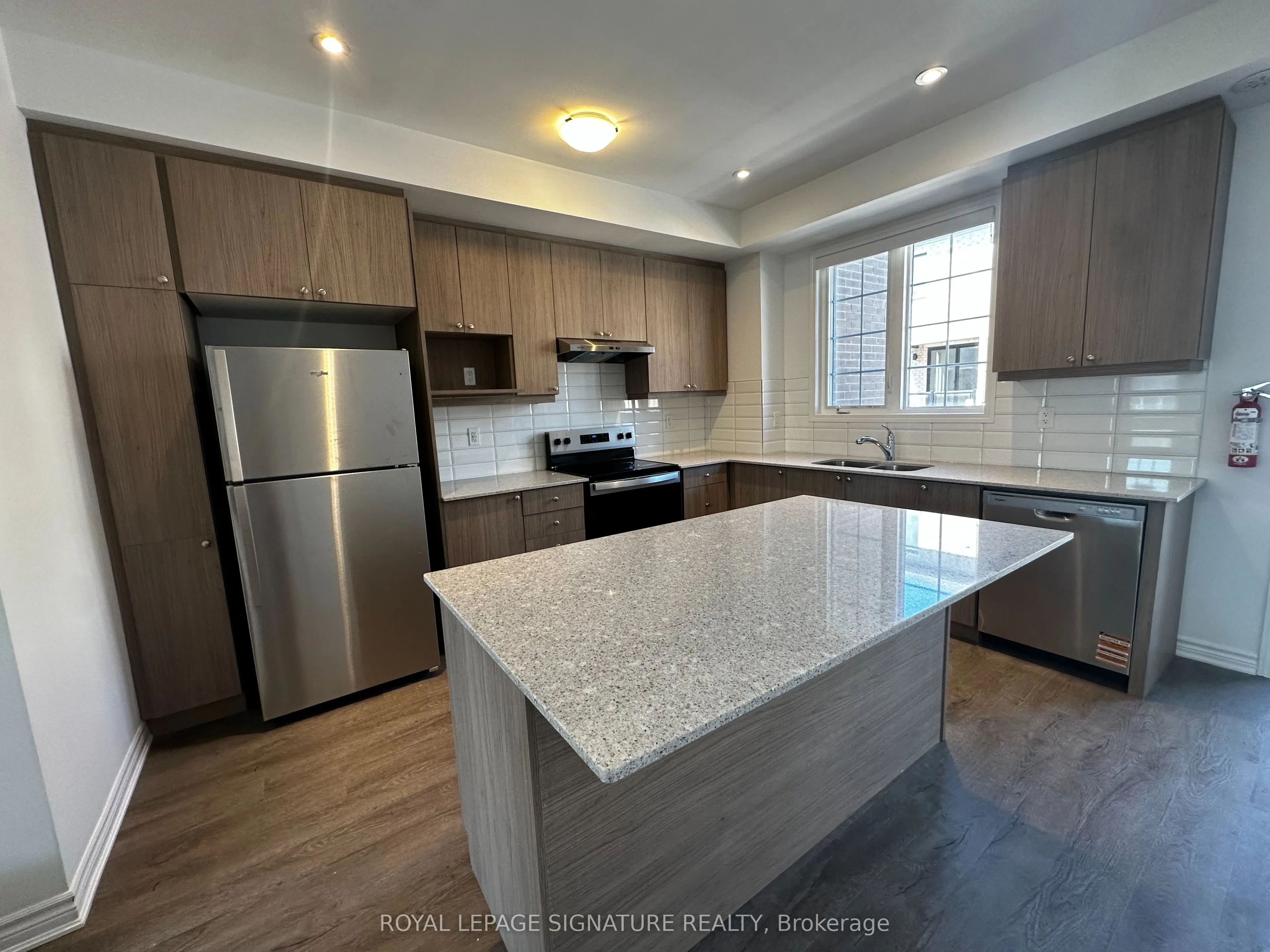 1259 Lily Crescent, #7