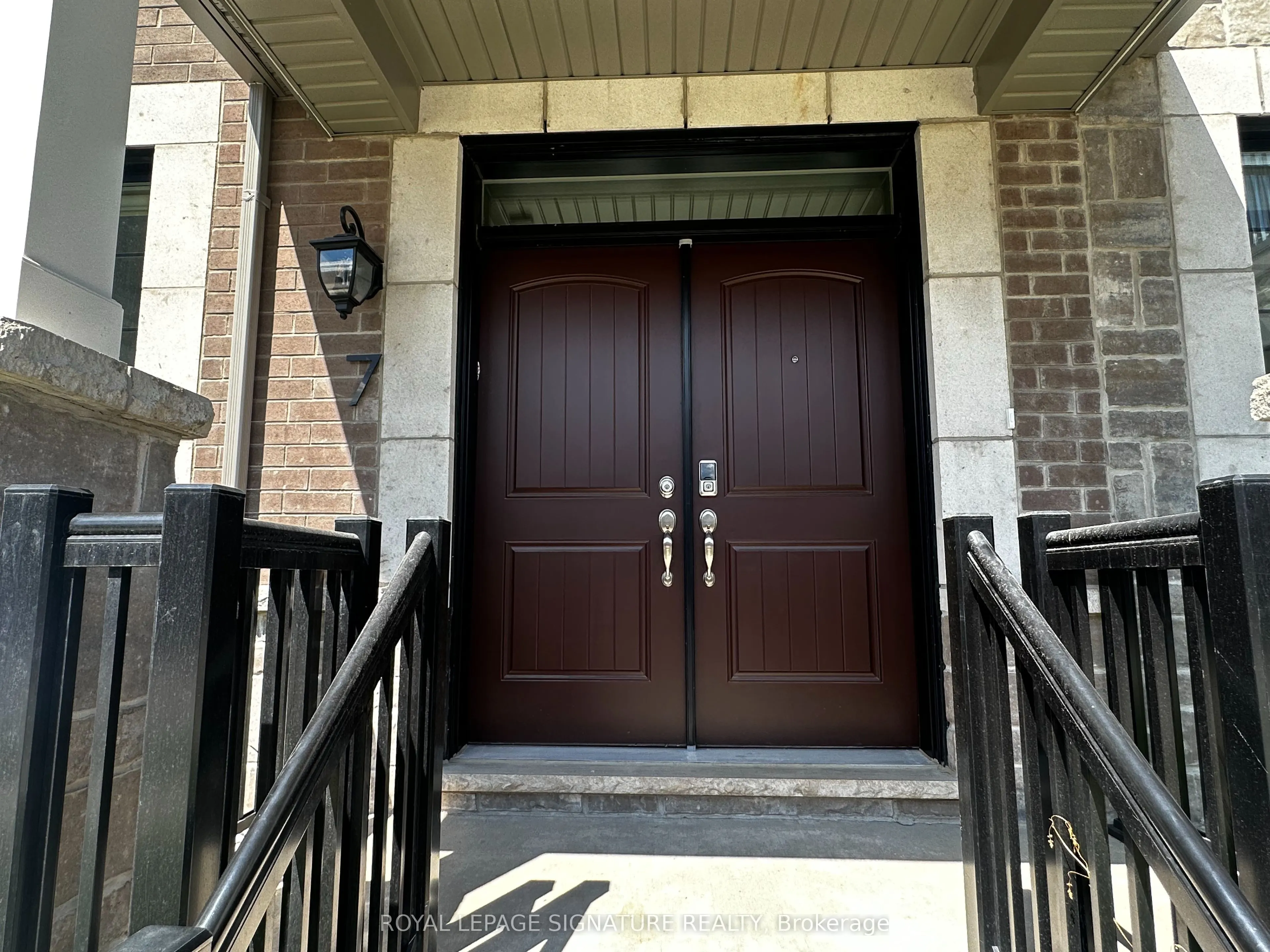 1259 Lily Crescent, #7