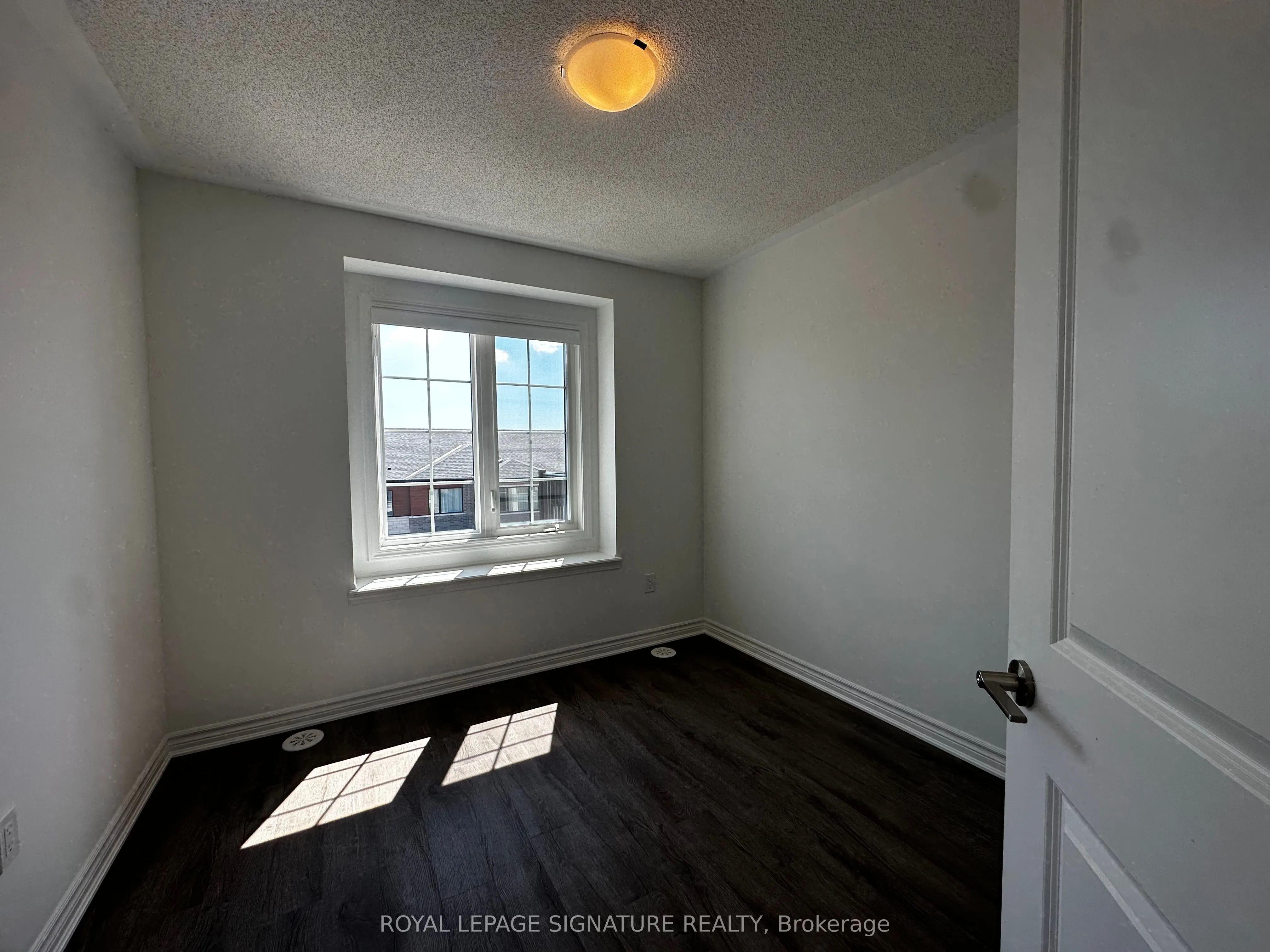 1259 Lily Crescent, #7