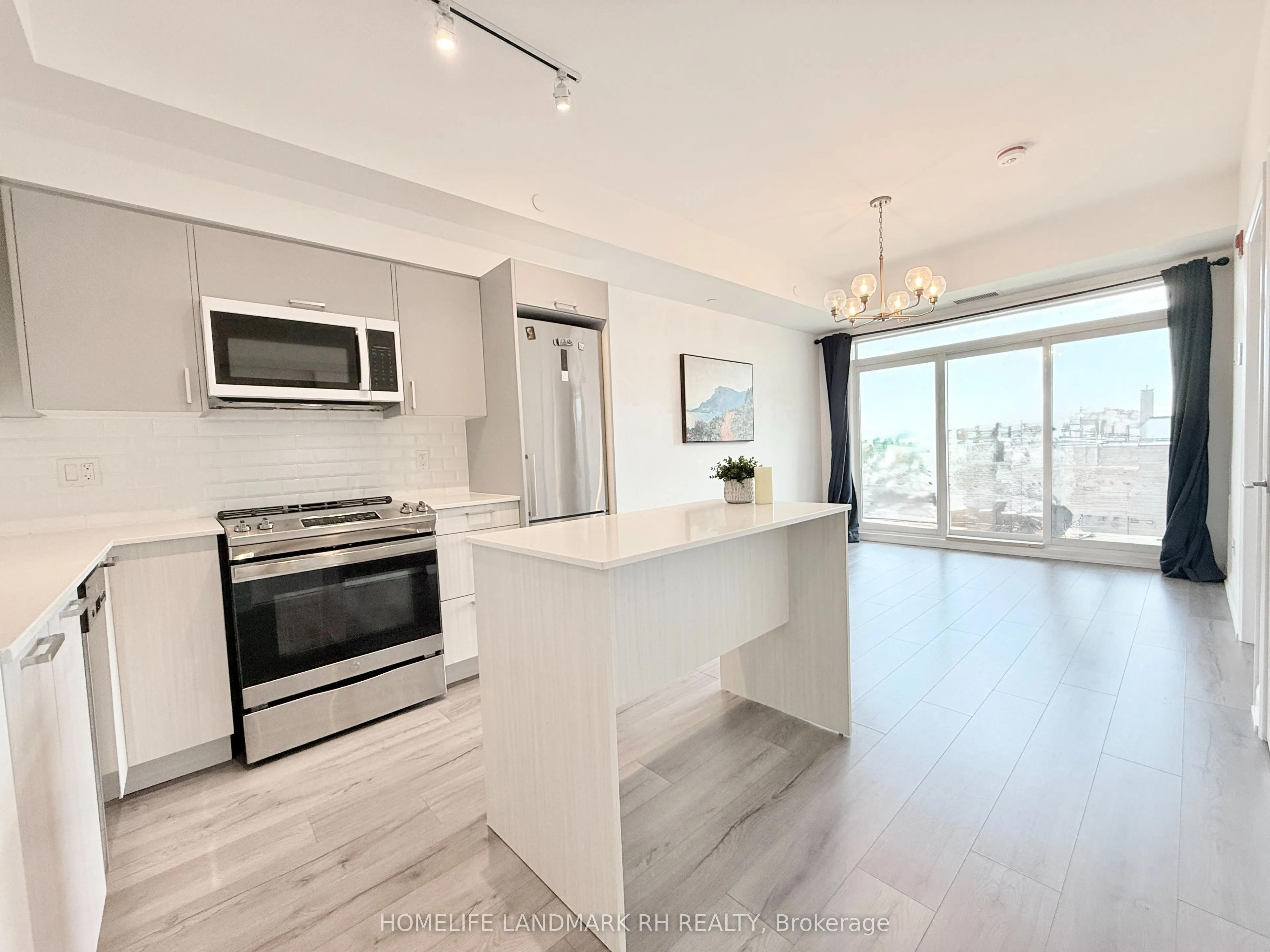 385 Osler Street, #512