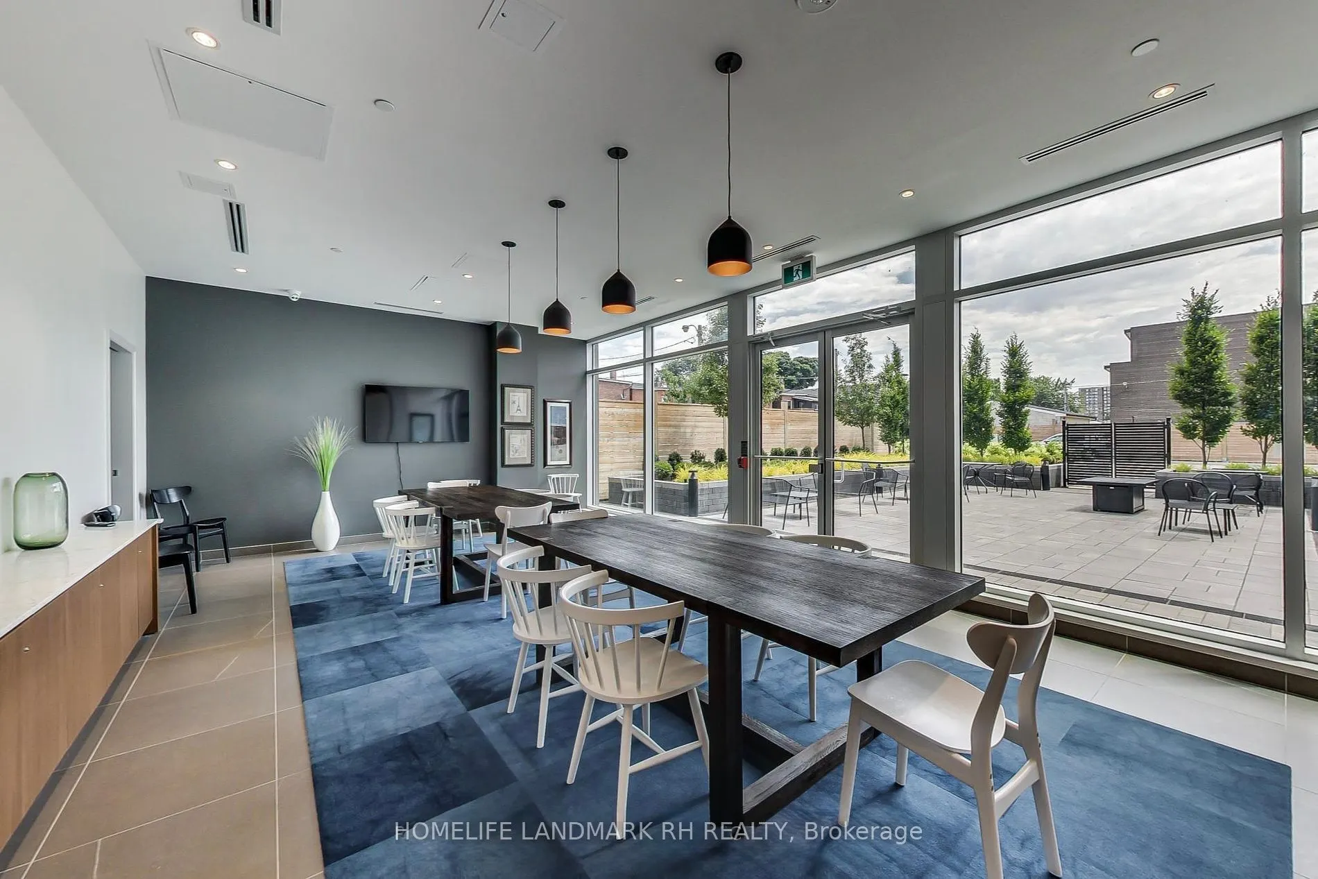 385 Osler Street, #512