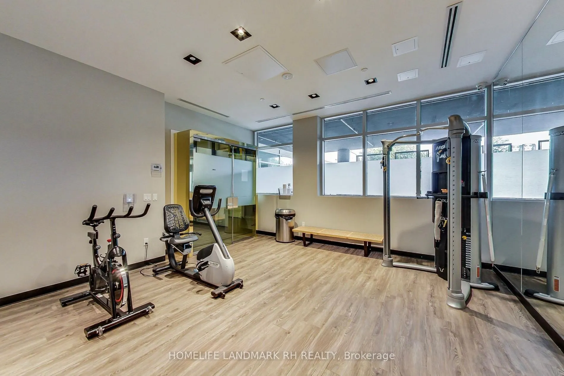 385 Osler Street, #512
