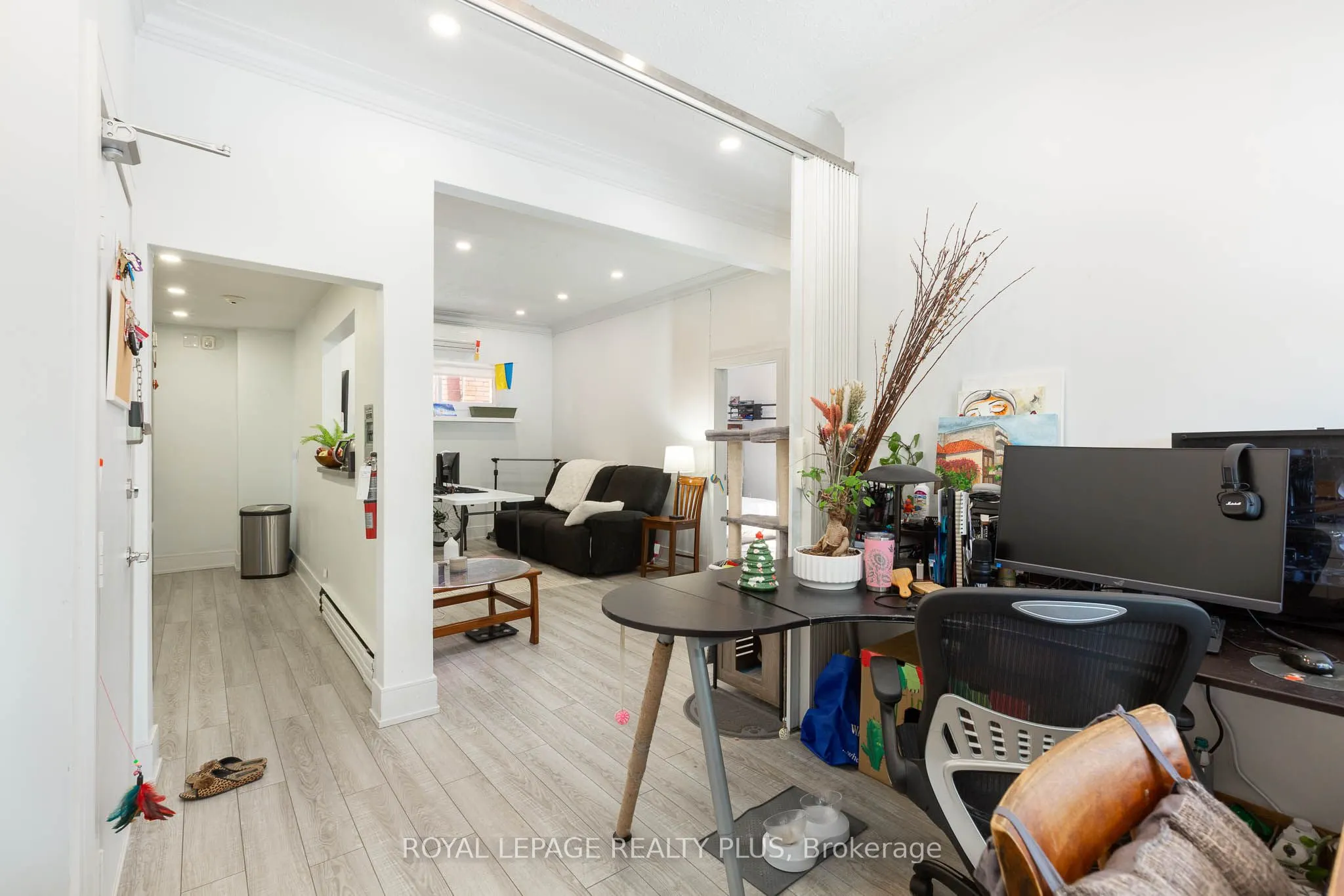 1 Elmwood Avenue S, #2
