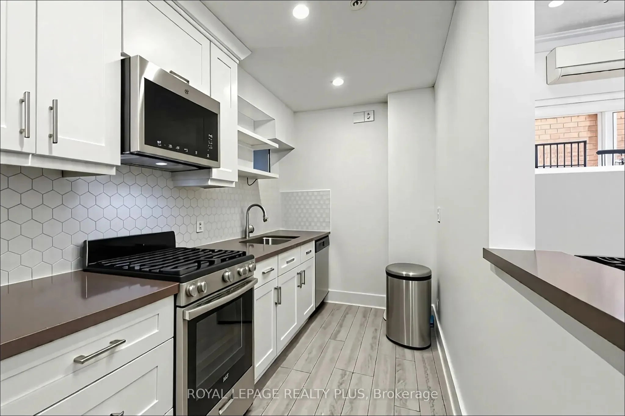 1 Elmwood Avenue S, #2