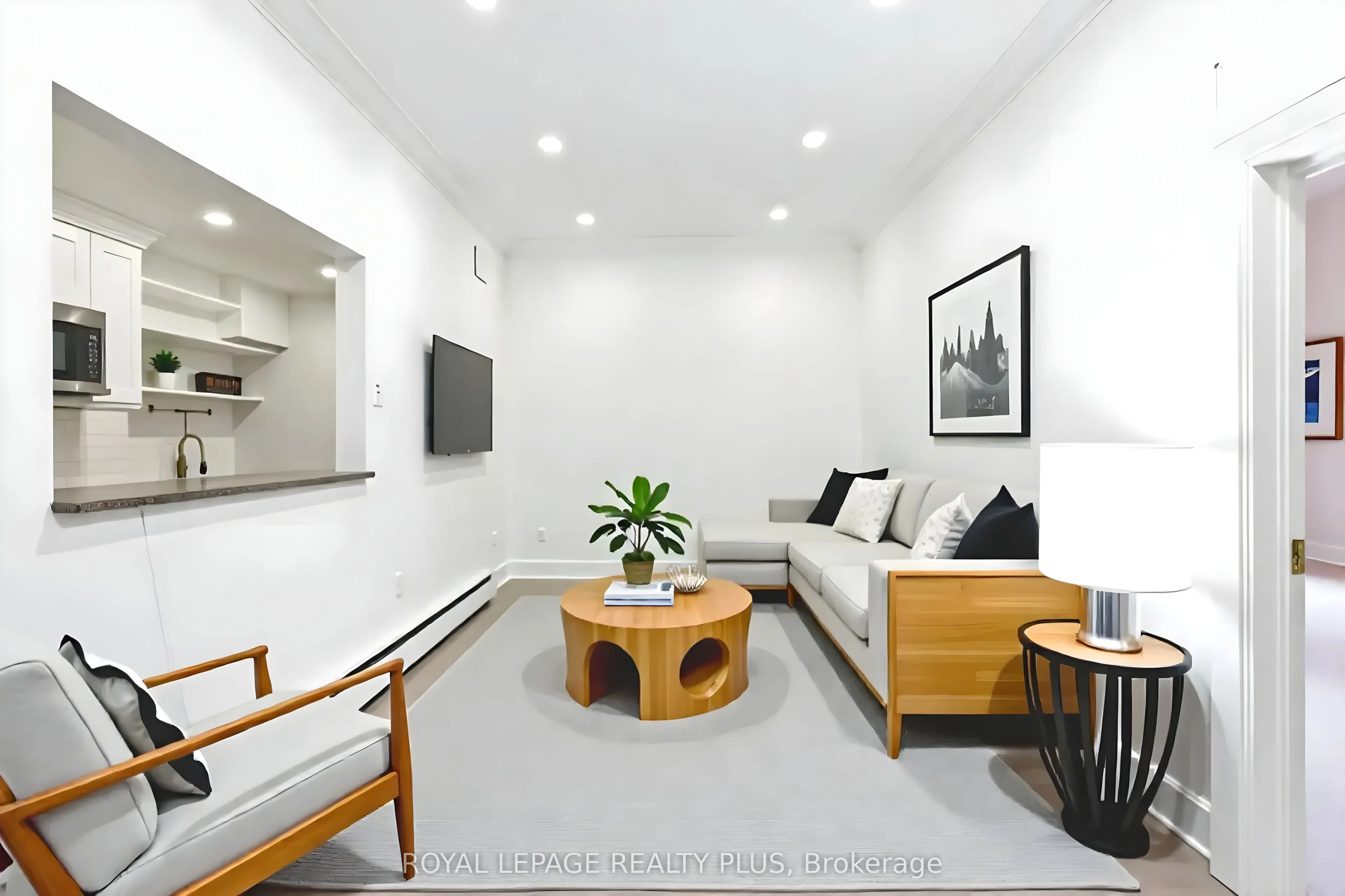 1 Elmwood Avenue S, #2