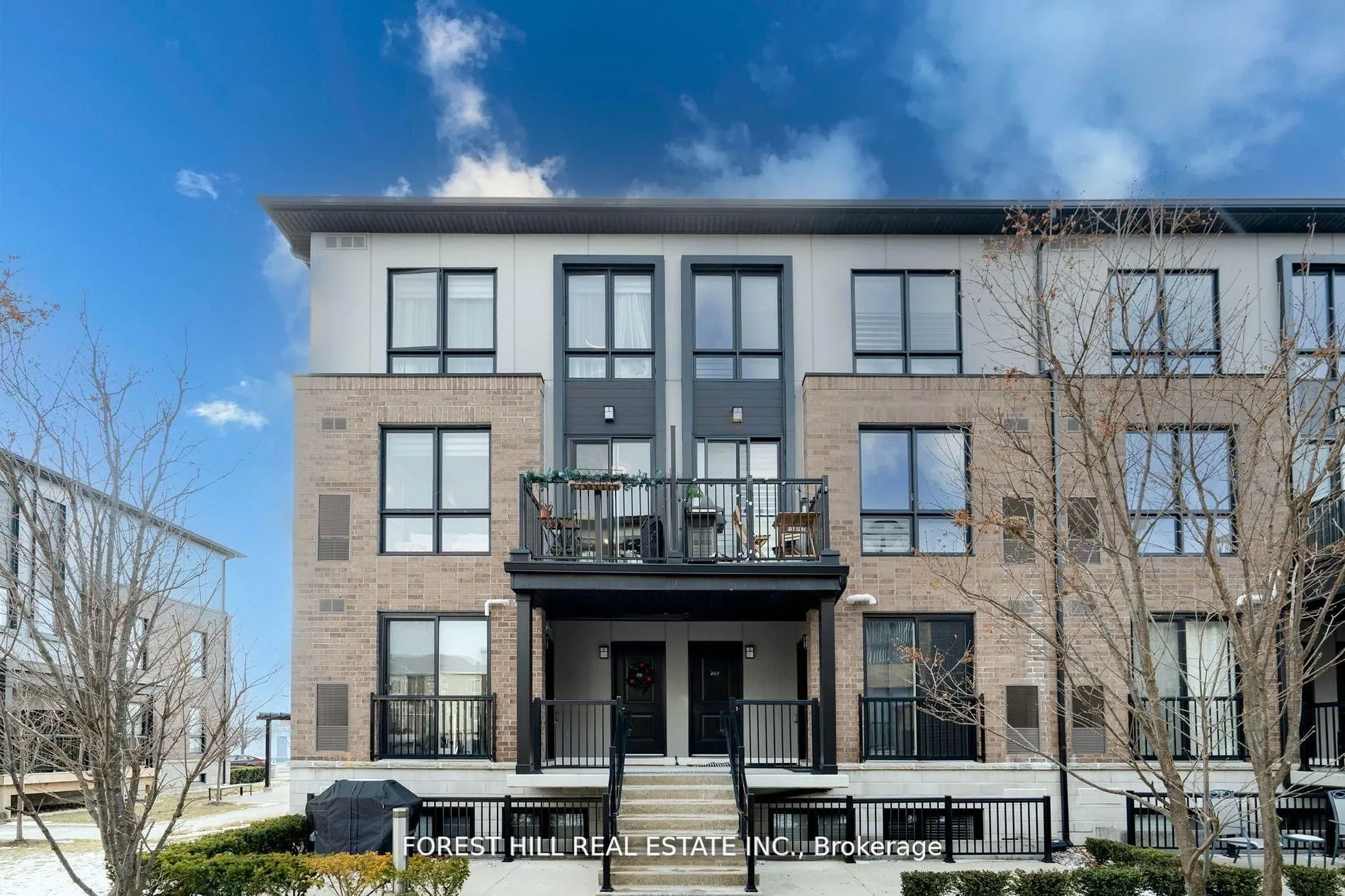 1210 Main Street E, #208