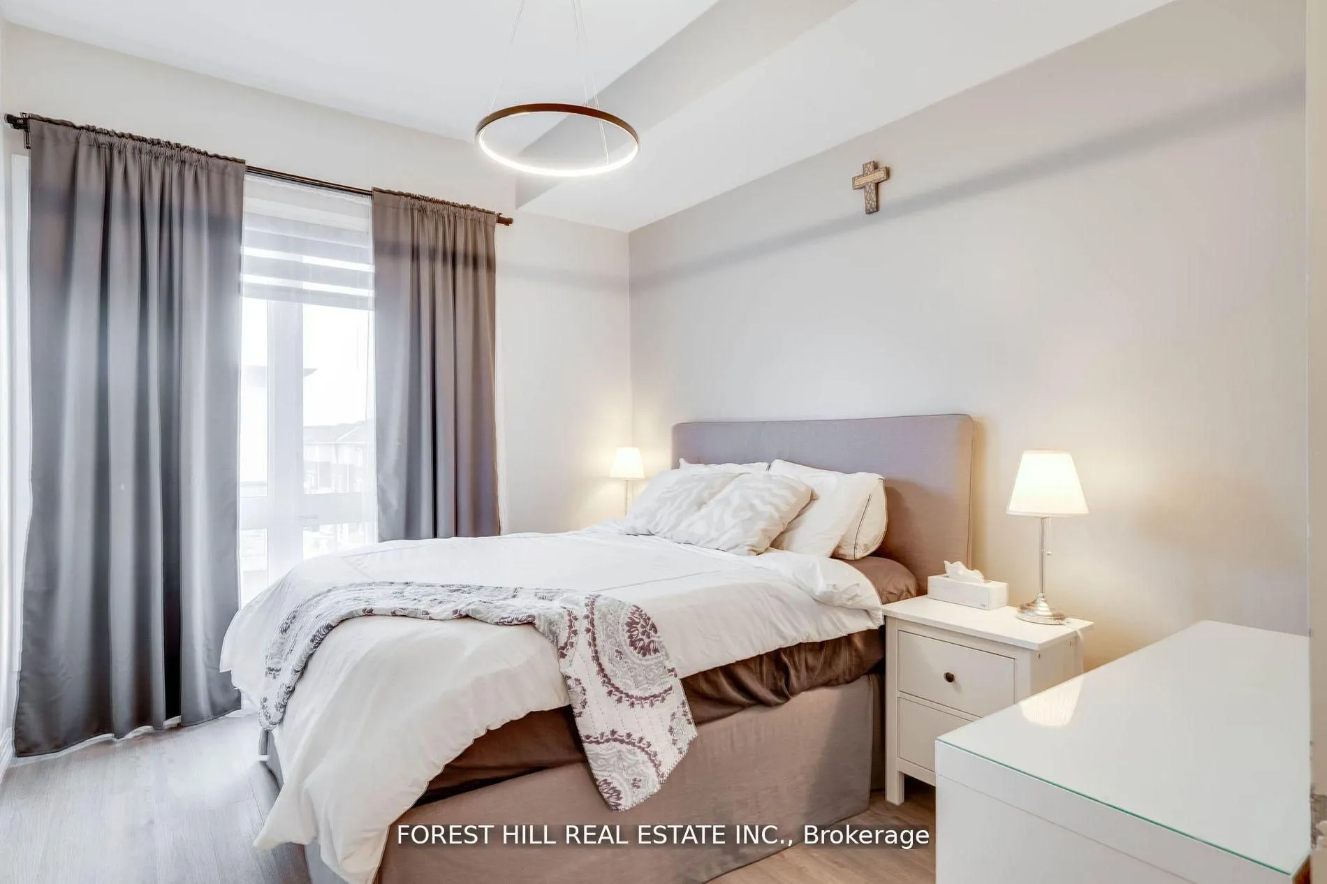 1210 Main Street E, #208