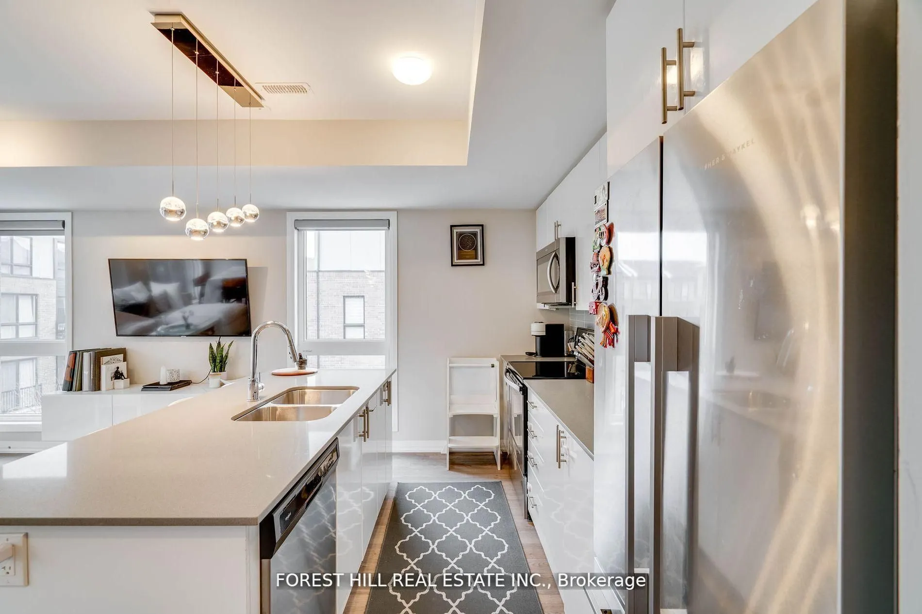 1210 Main Street E, #208