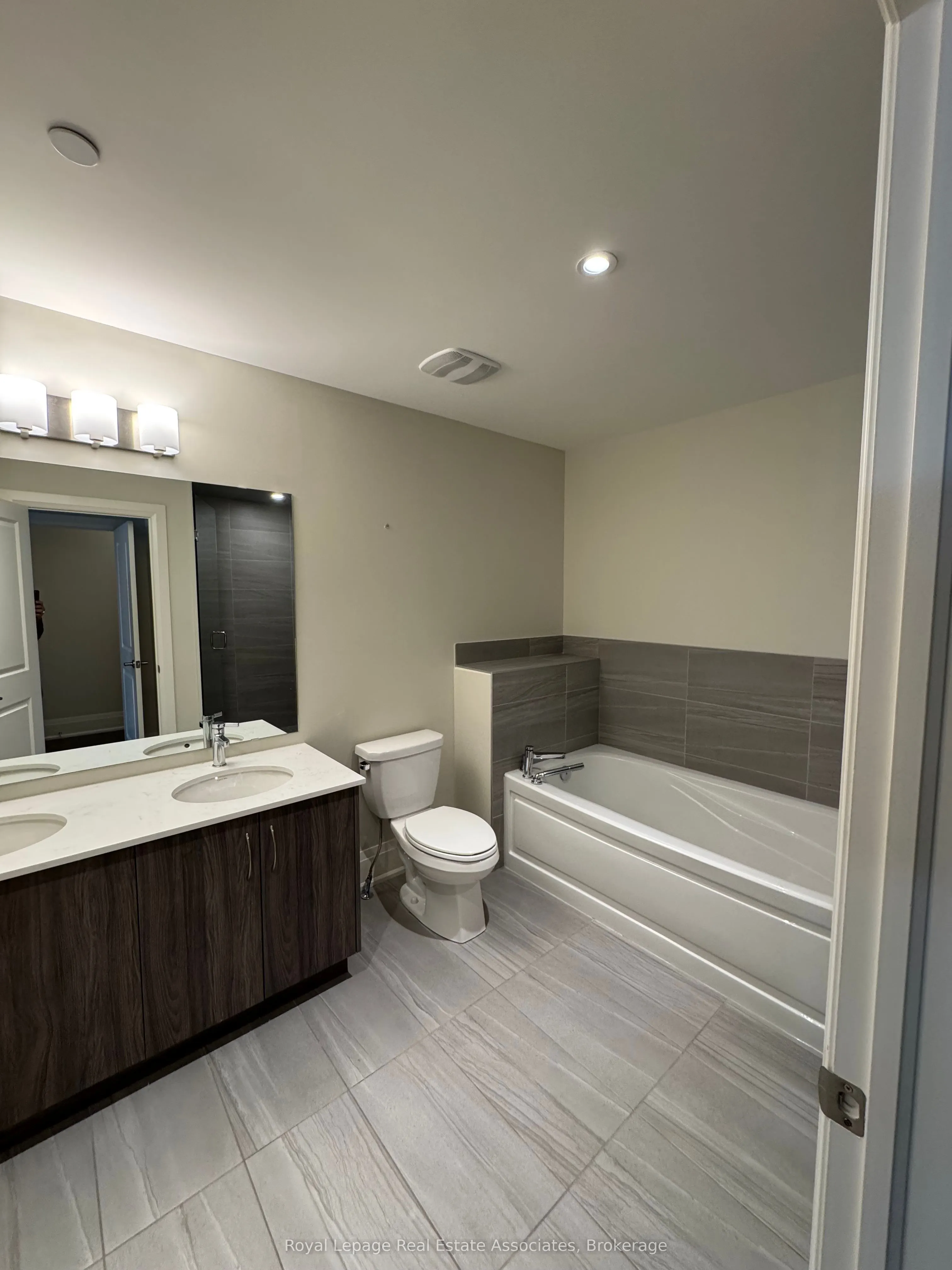 95 Brookfield Road, #10