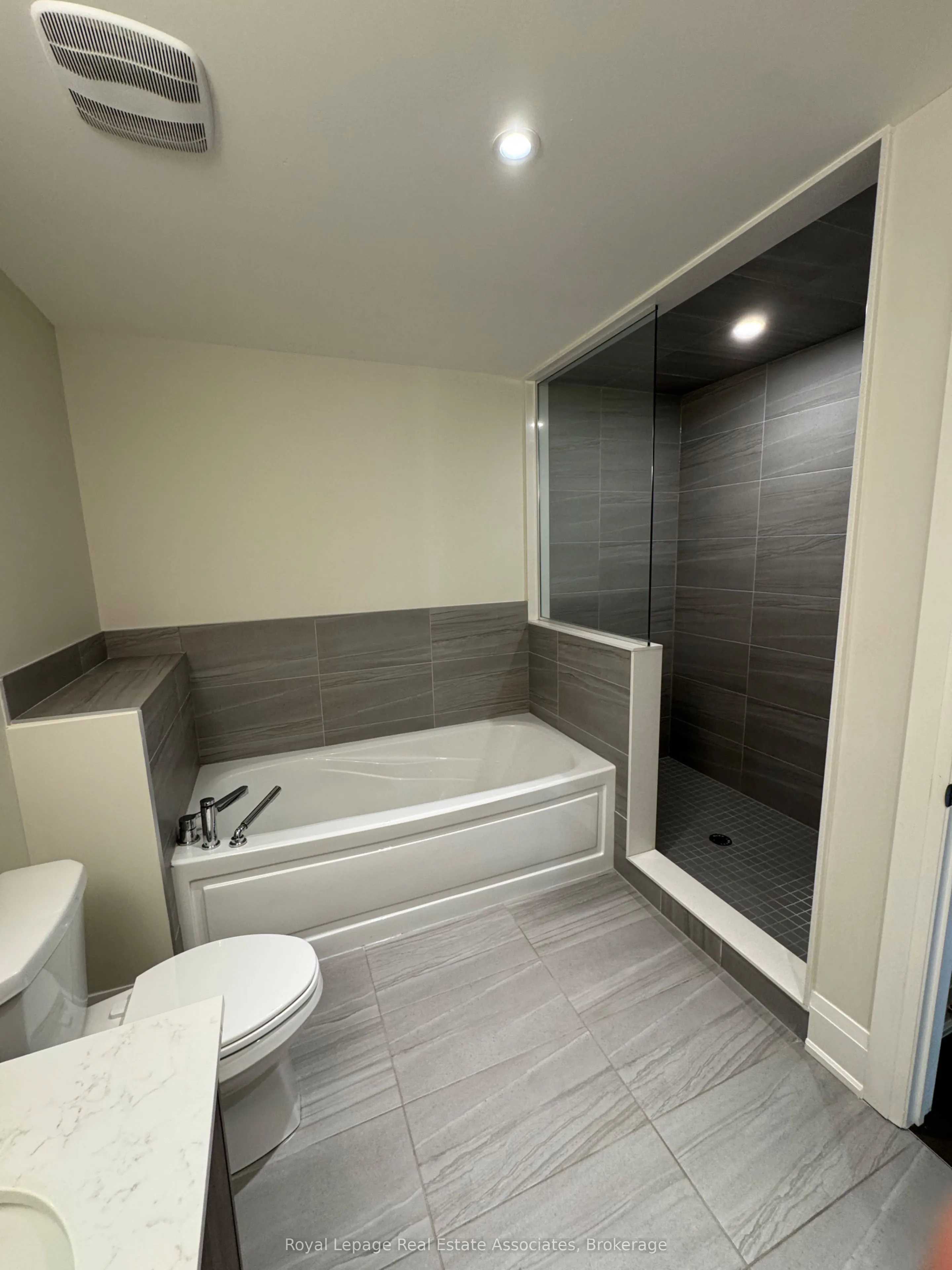 95 Brookfield Road, #10